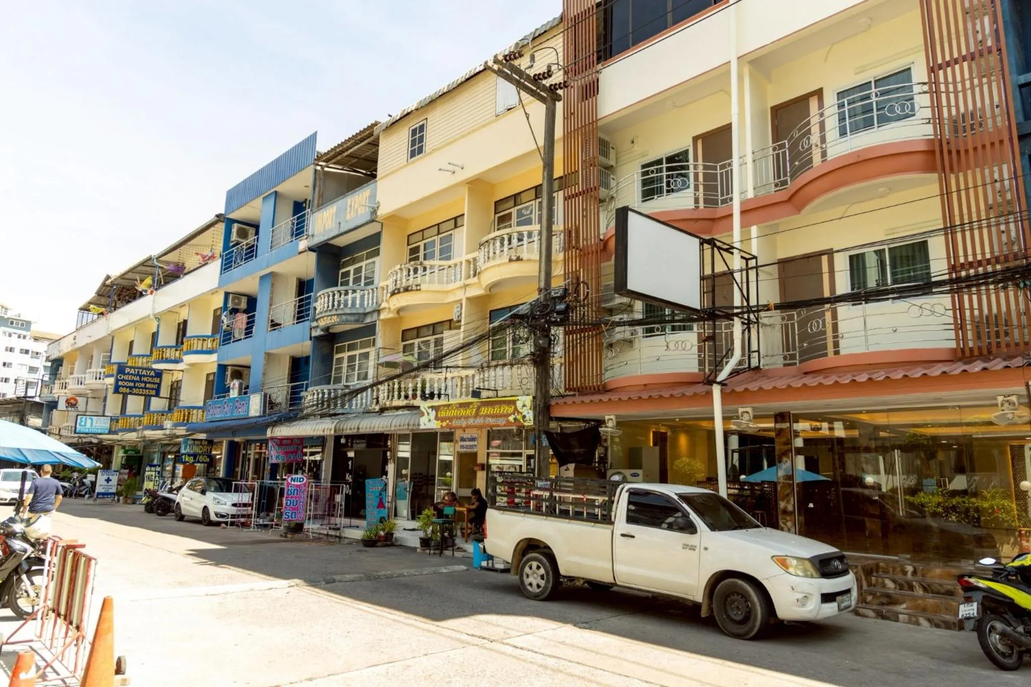 Property building in Sea Inn Pattaya