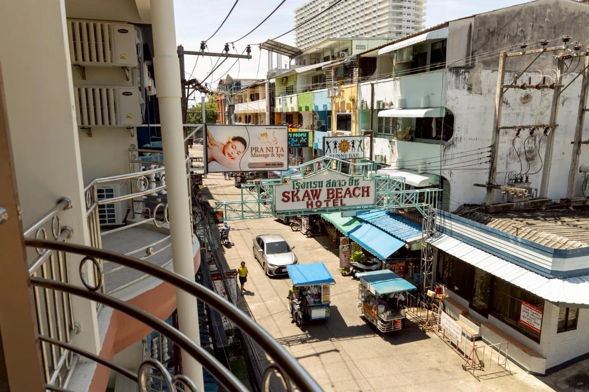 Balcony/Terrace in Sea Inn Pattaya