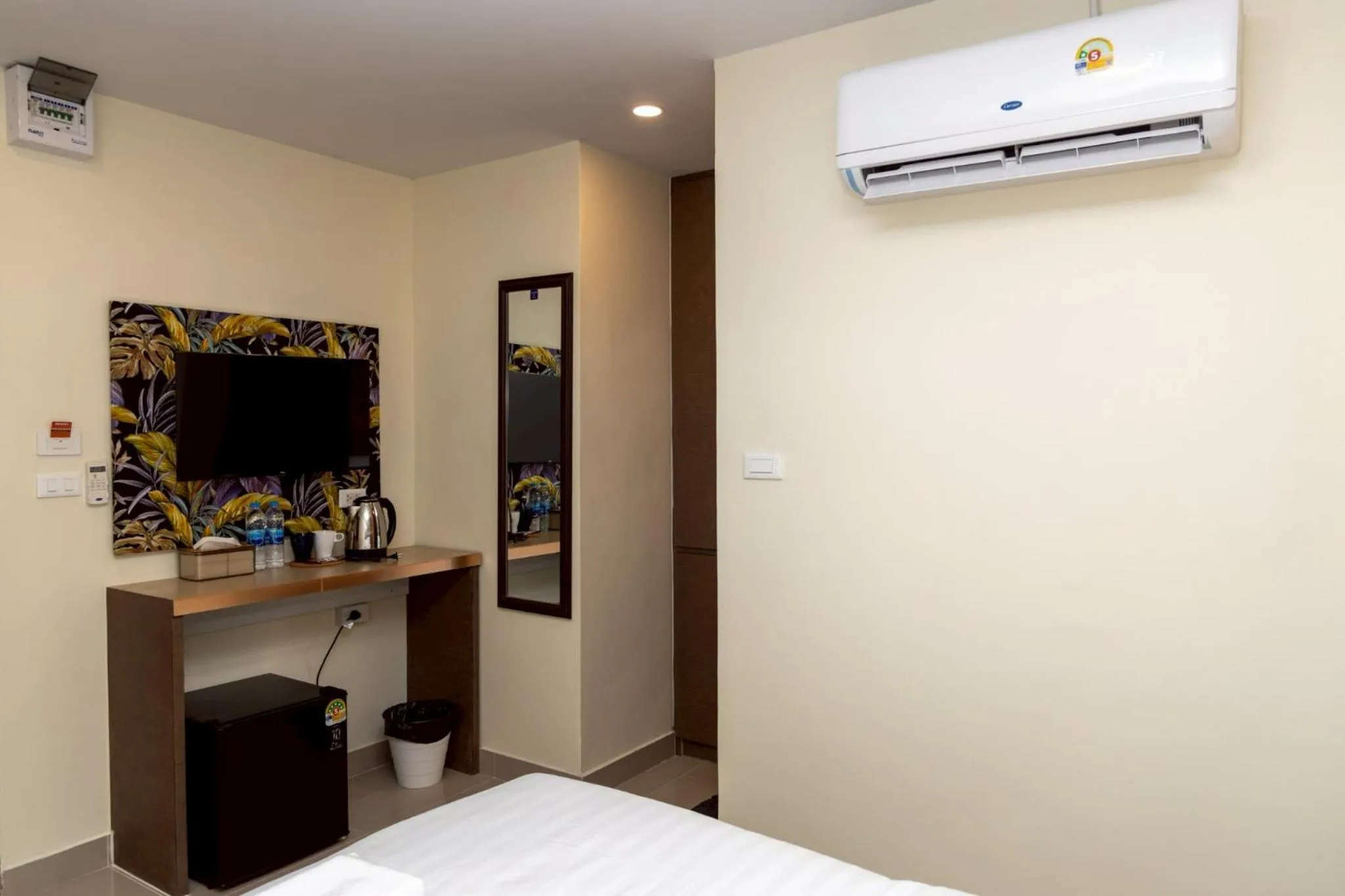 Bedroom in Sea Inn Pattaya