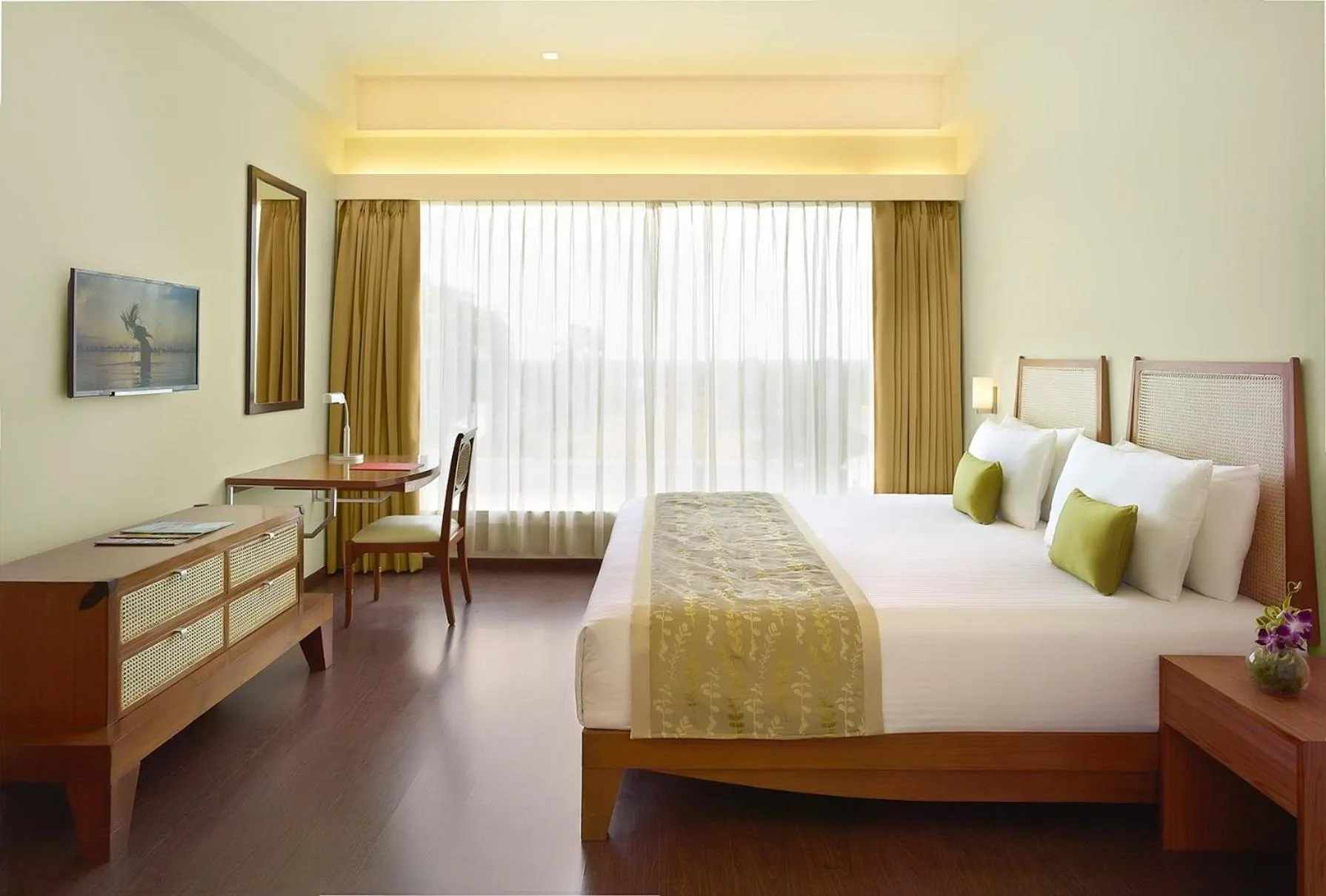 Bedroom, Bed in Ginger Gondia, Balaghat Road