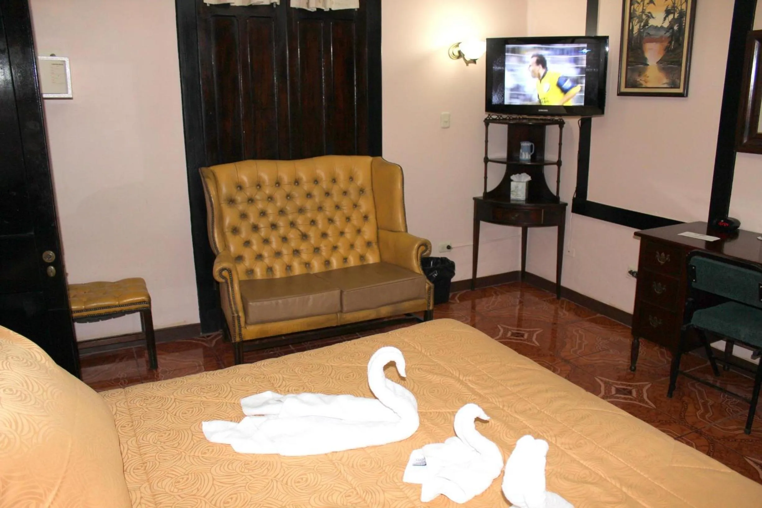 Bedroom in Sportsmens Lodge - Gentlemen's Club