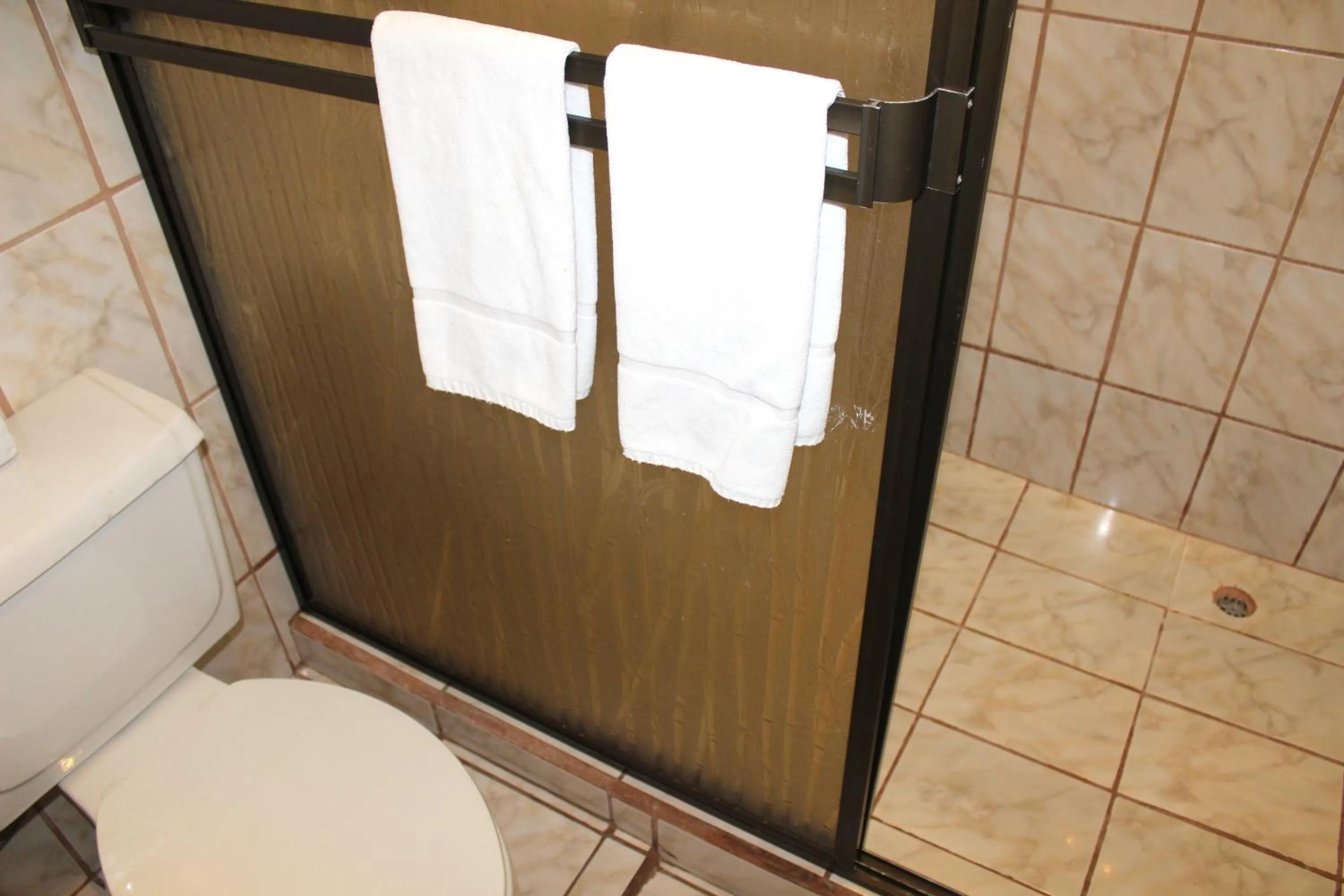 Bathroom in Sportsmens Lodge - Gentlemen's Club