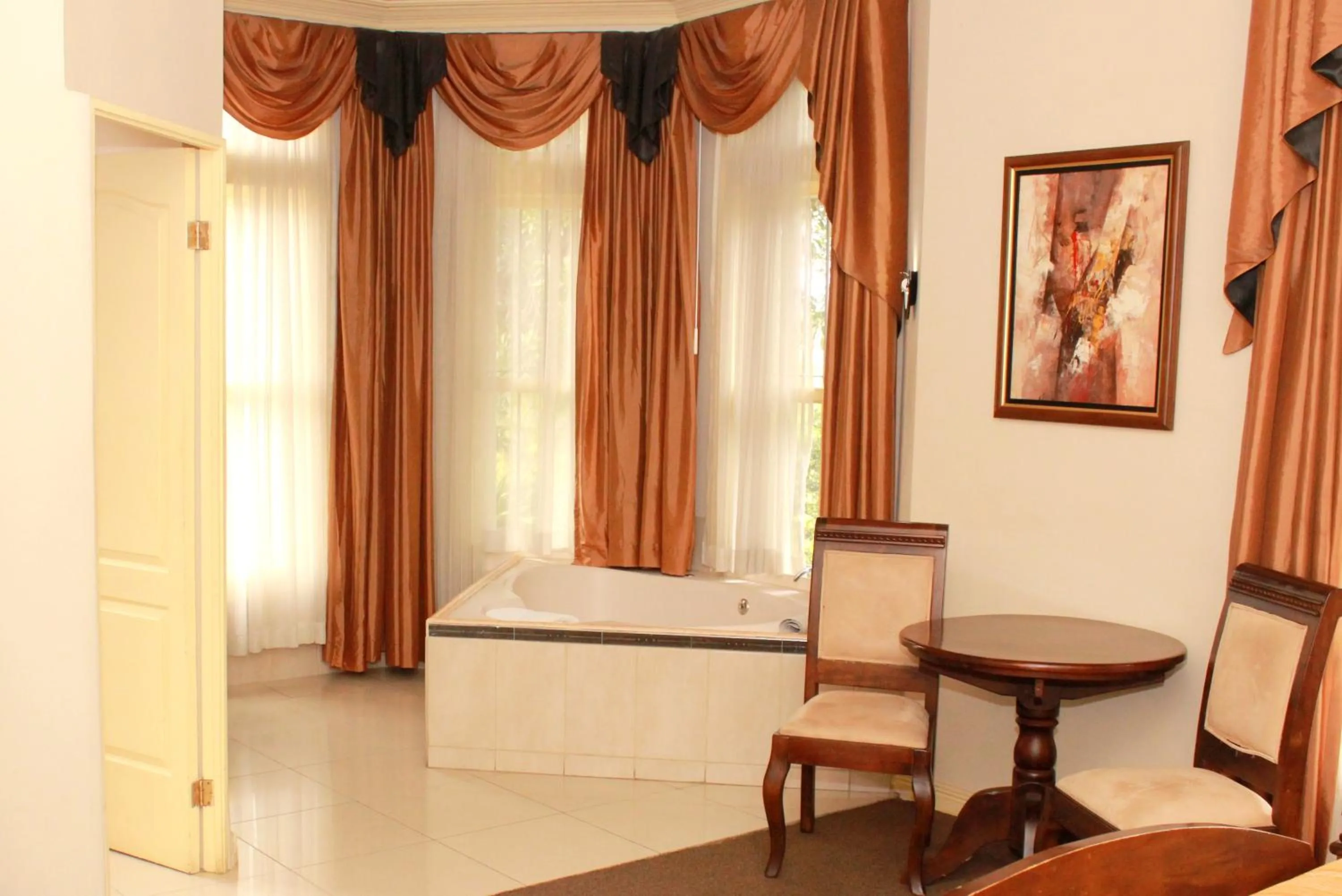 Bedroom, Bed in Sportsmens Lodge - Gentlemen's Club