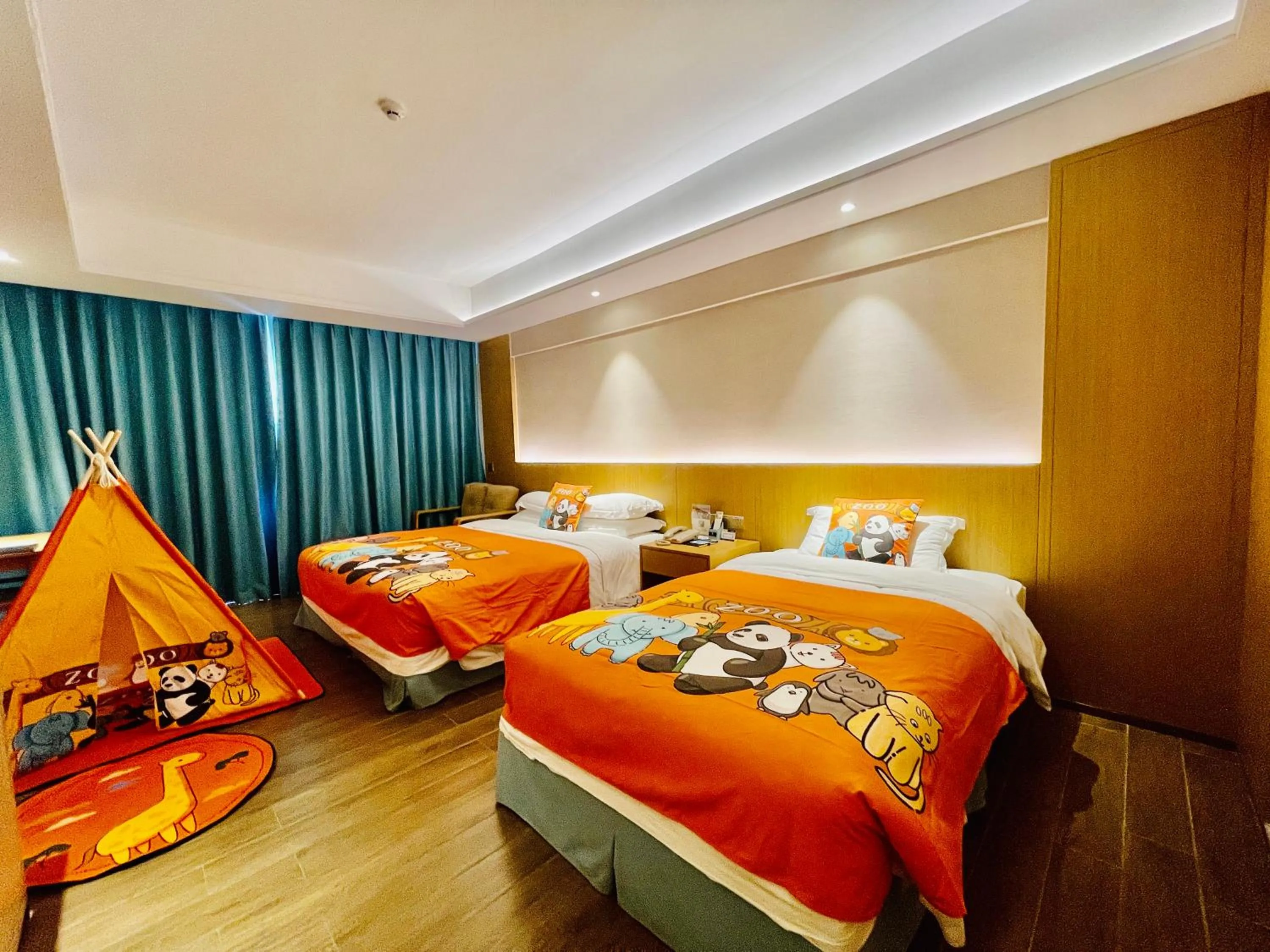 Bedroom, Bed in Sanya South China Hotel