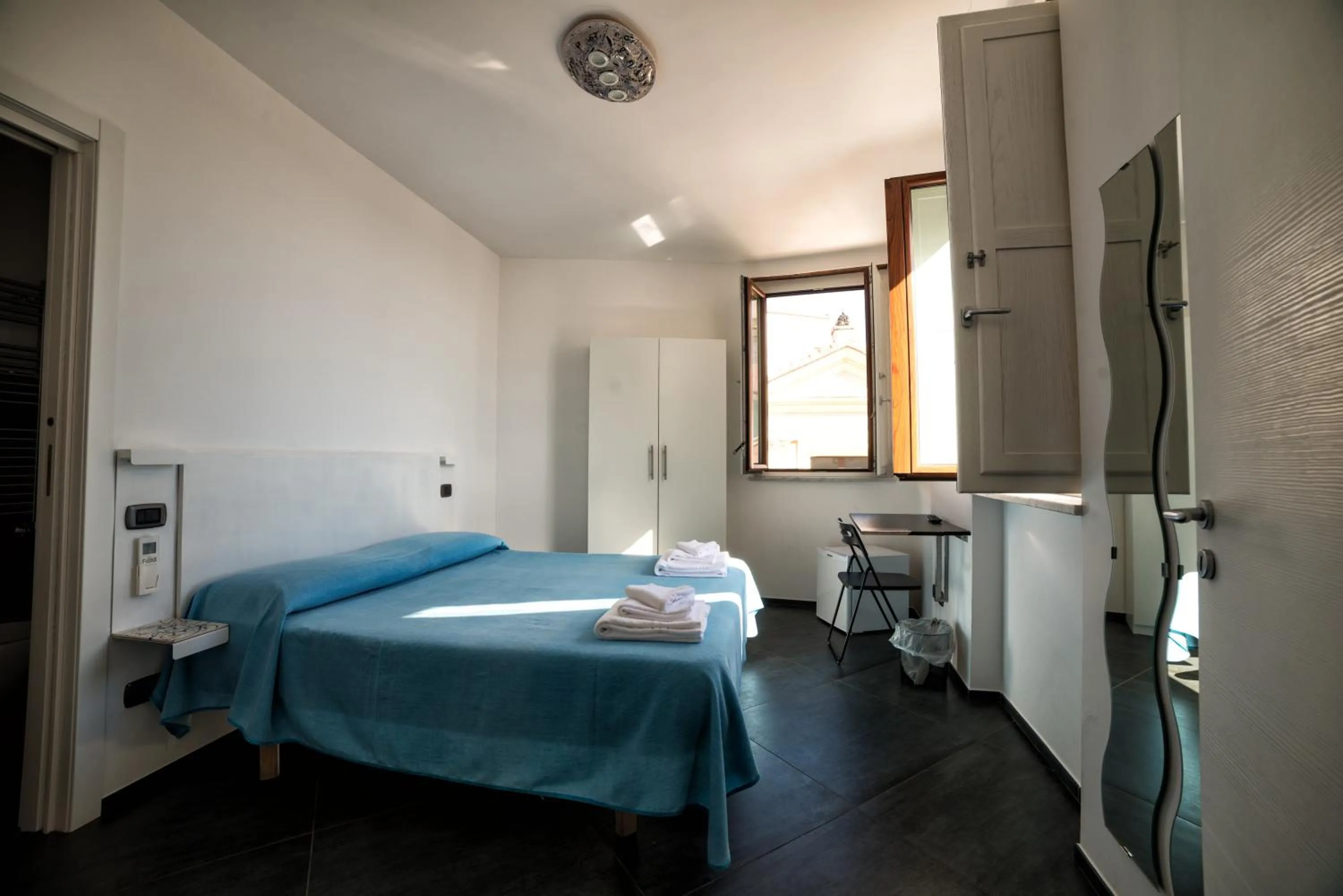 Photo of the whole room, Bed in B&B La Chiave