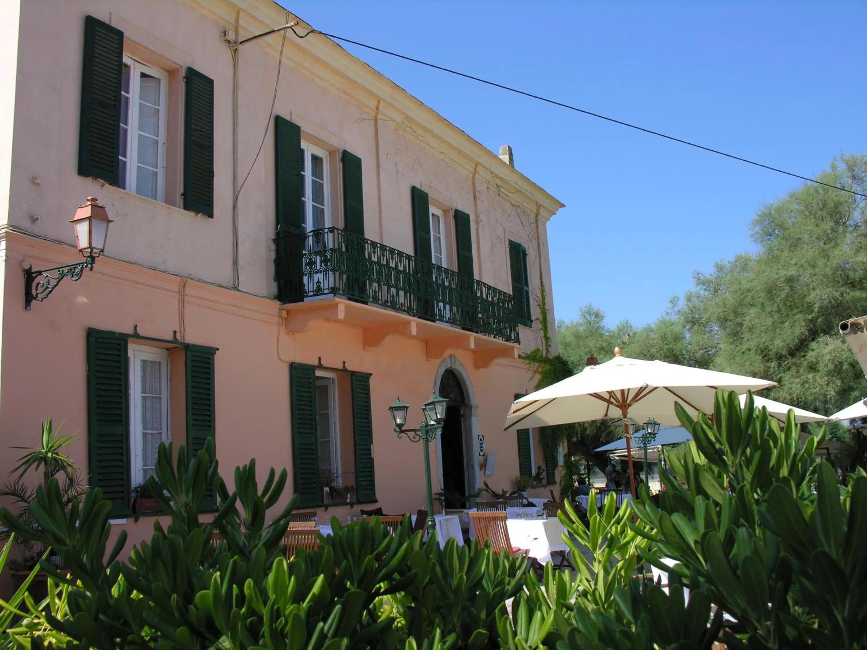 Property building in Hotel-Restaurant Le Vieux Moulin