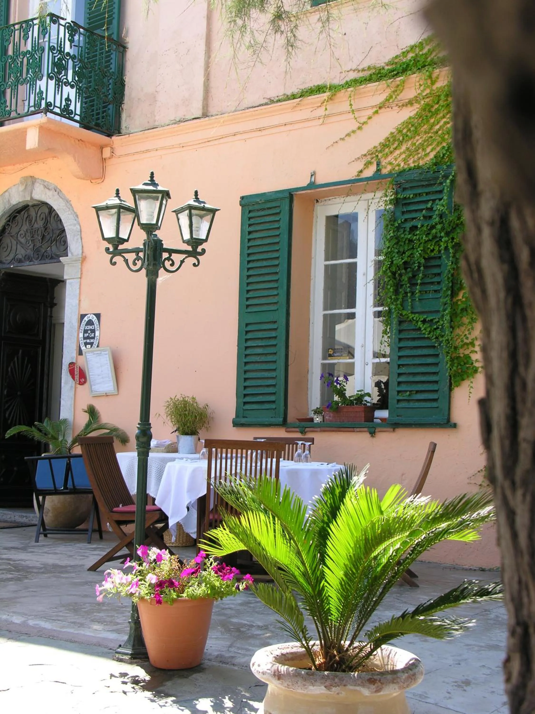 Patio in Hotel-Restaurant Le Vieux Moulin