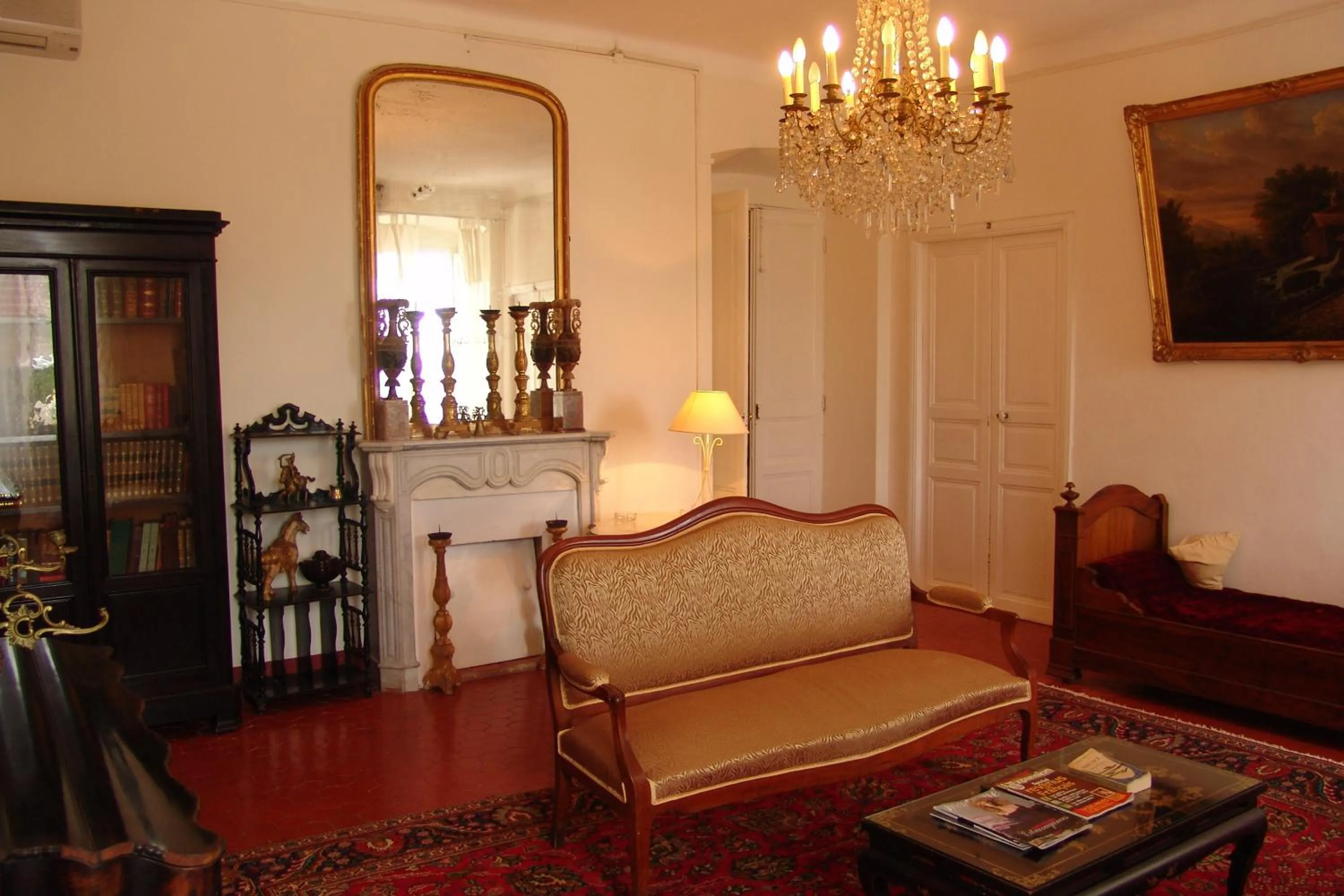 Seating area in Hotel-Restaurant Le Vieux Moulin