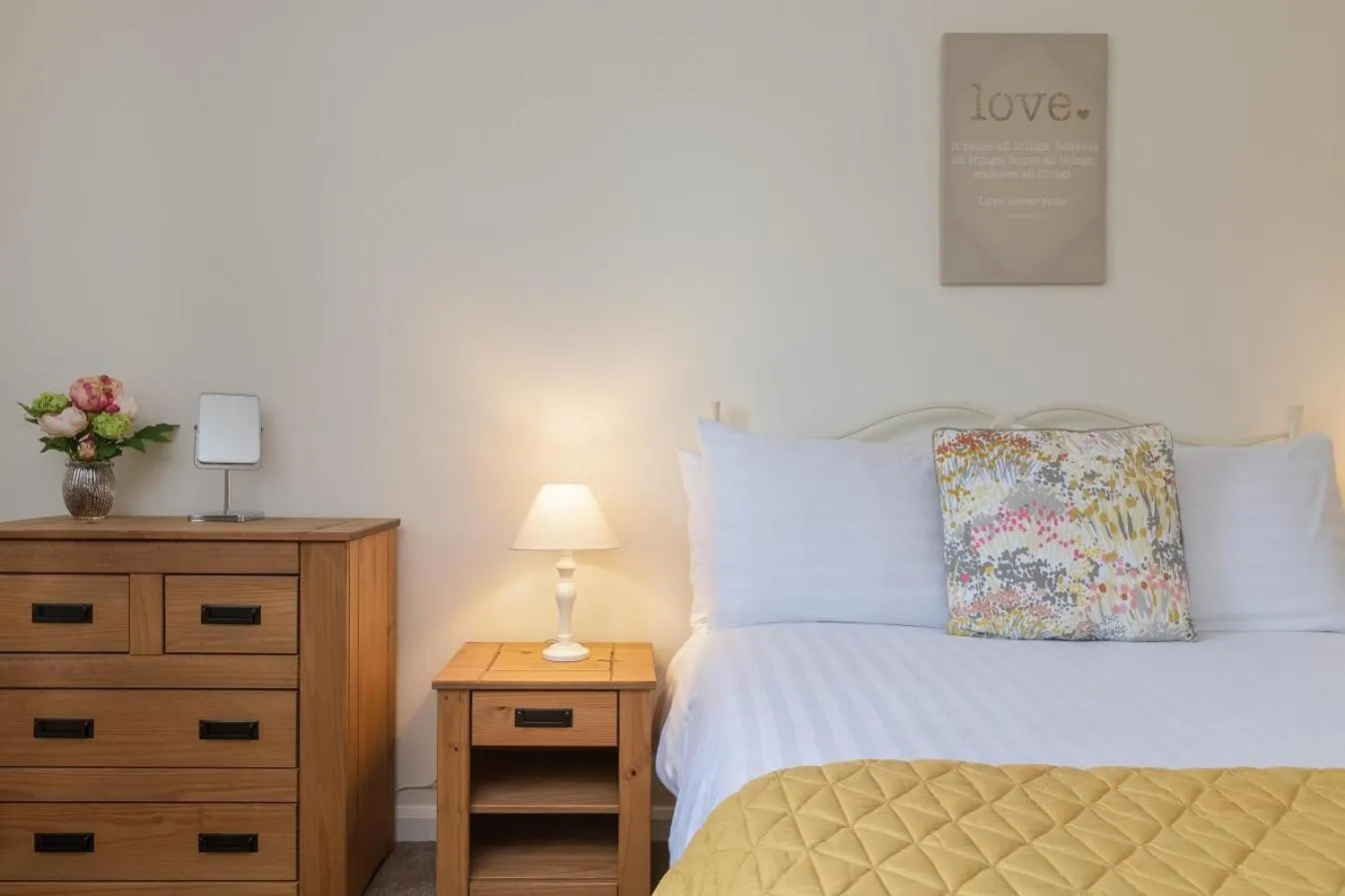 Bed in The Grainary Cottages