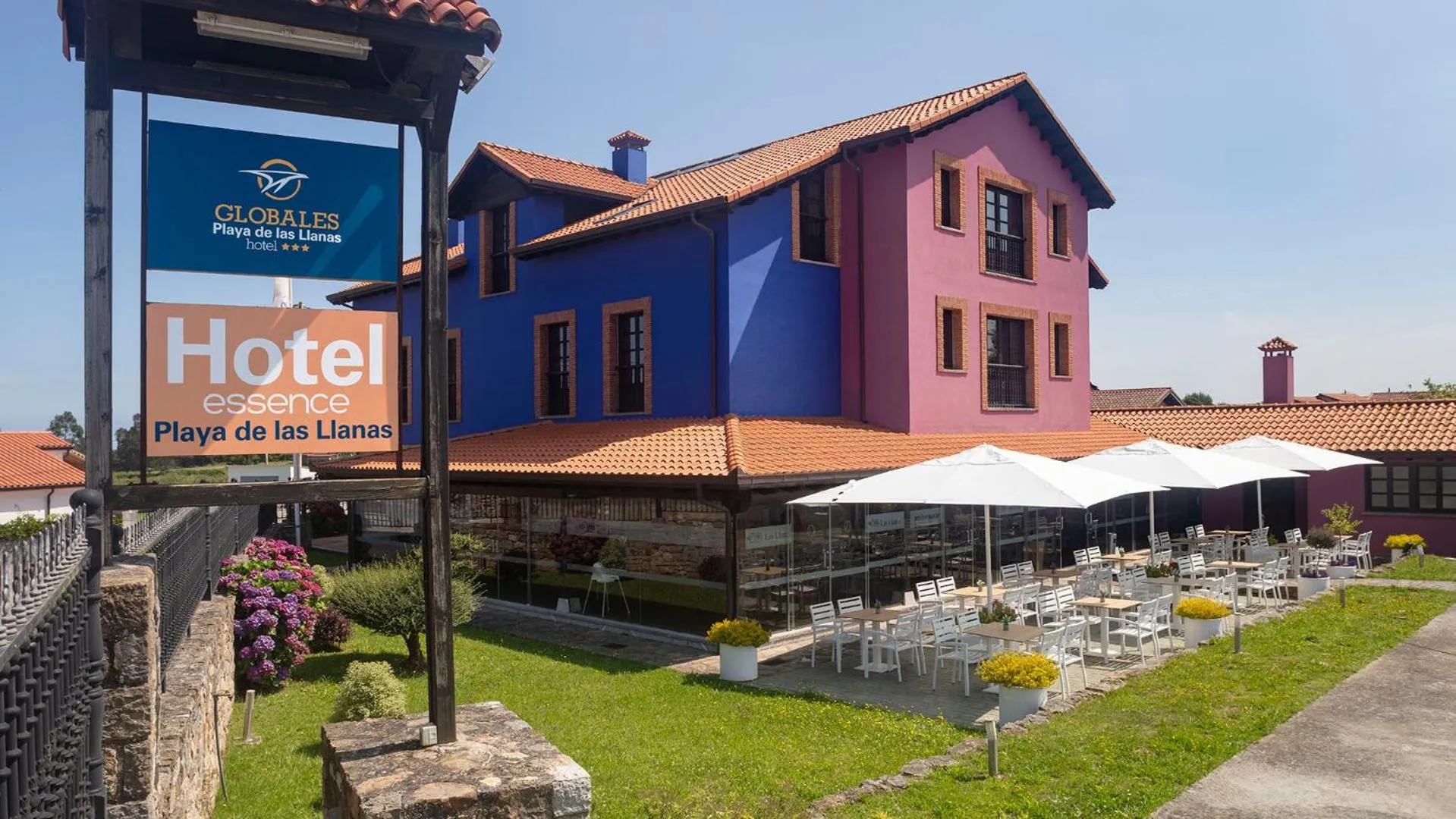 Property building in Globales Playa de Las Llanas