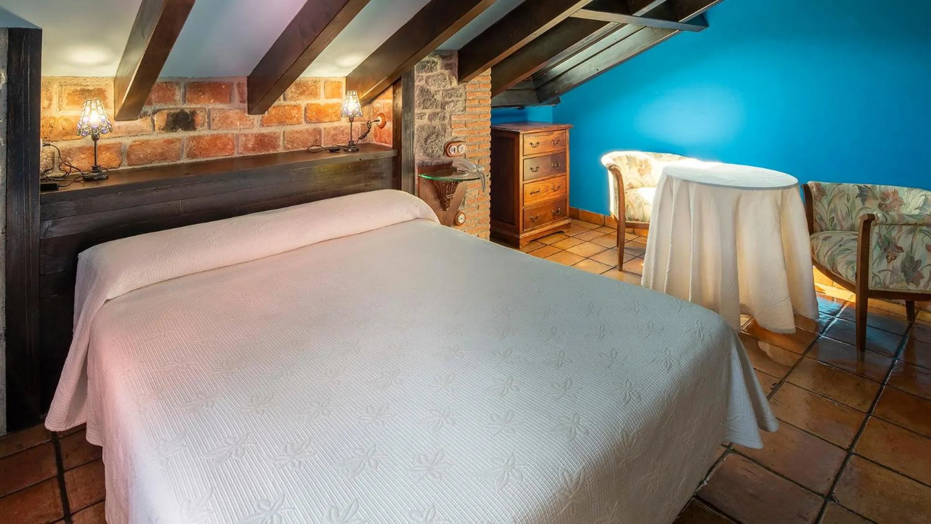 Bed in Globales Playa de Las Llanas