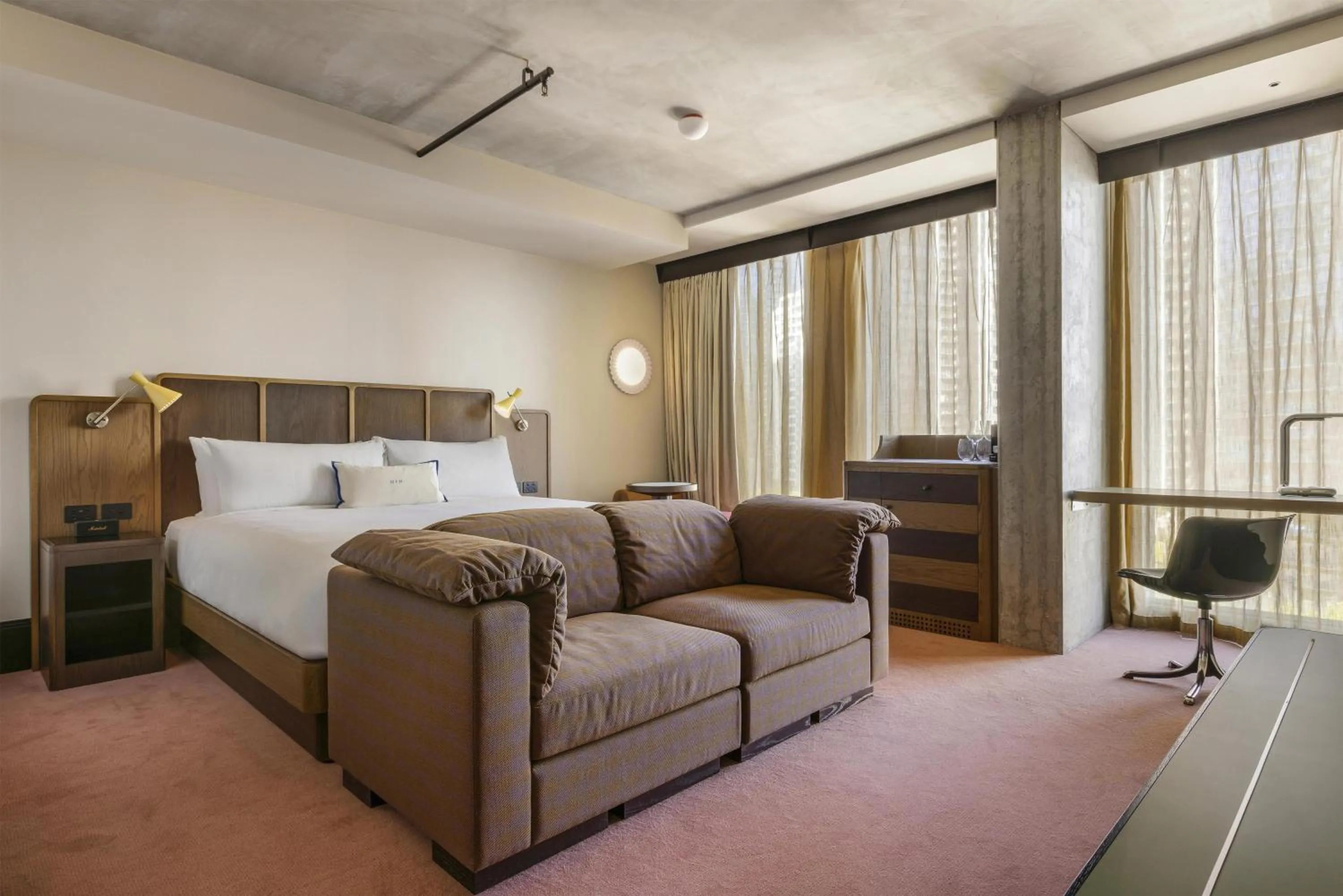 Bedroom, Bed in Hannah St Hotel Melbourne