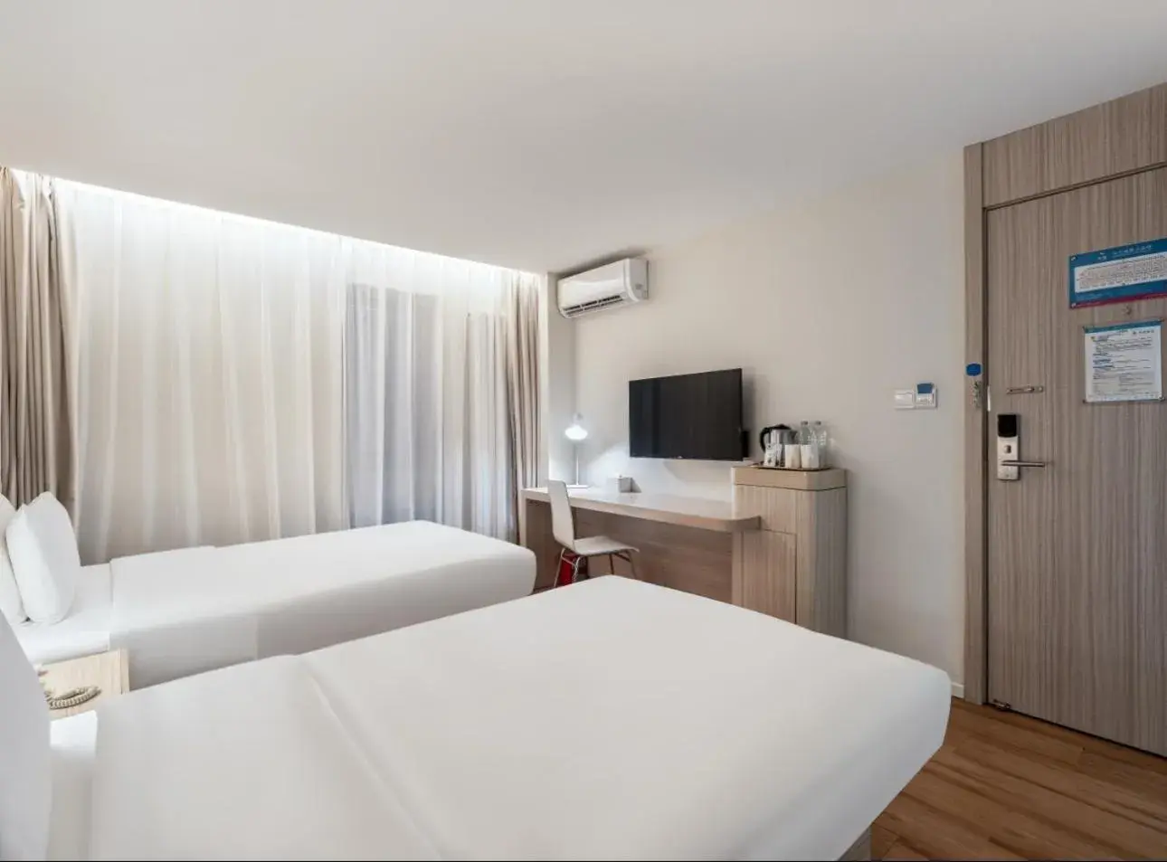 Standard Twin Room in Hanting Hotel Beijing Wukesong Yongding Road Standard Twin Room in Hanting Hotel Beijing Wukesong Yongding Road