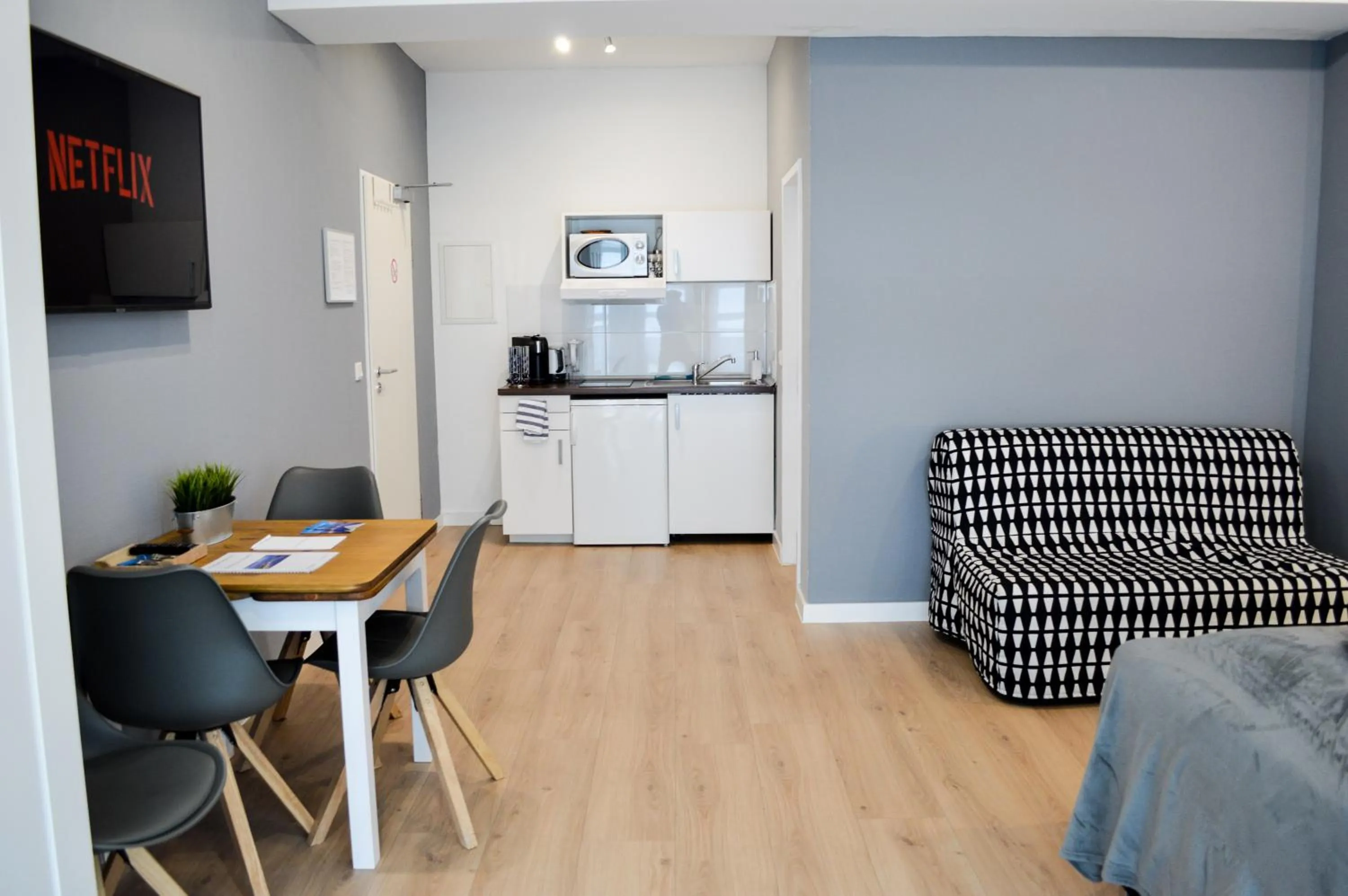 TV and multimedia in Centerapartments Tonhallenstraße