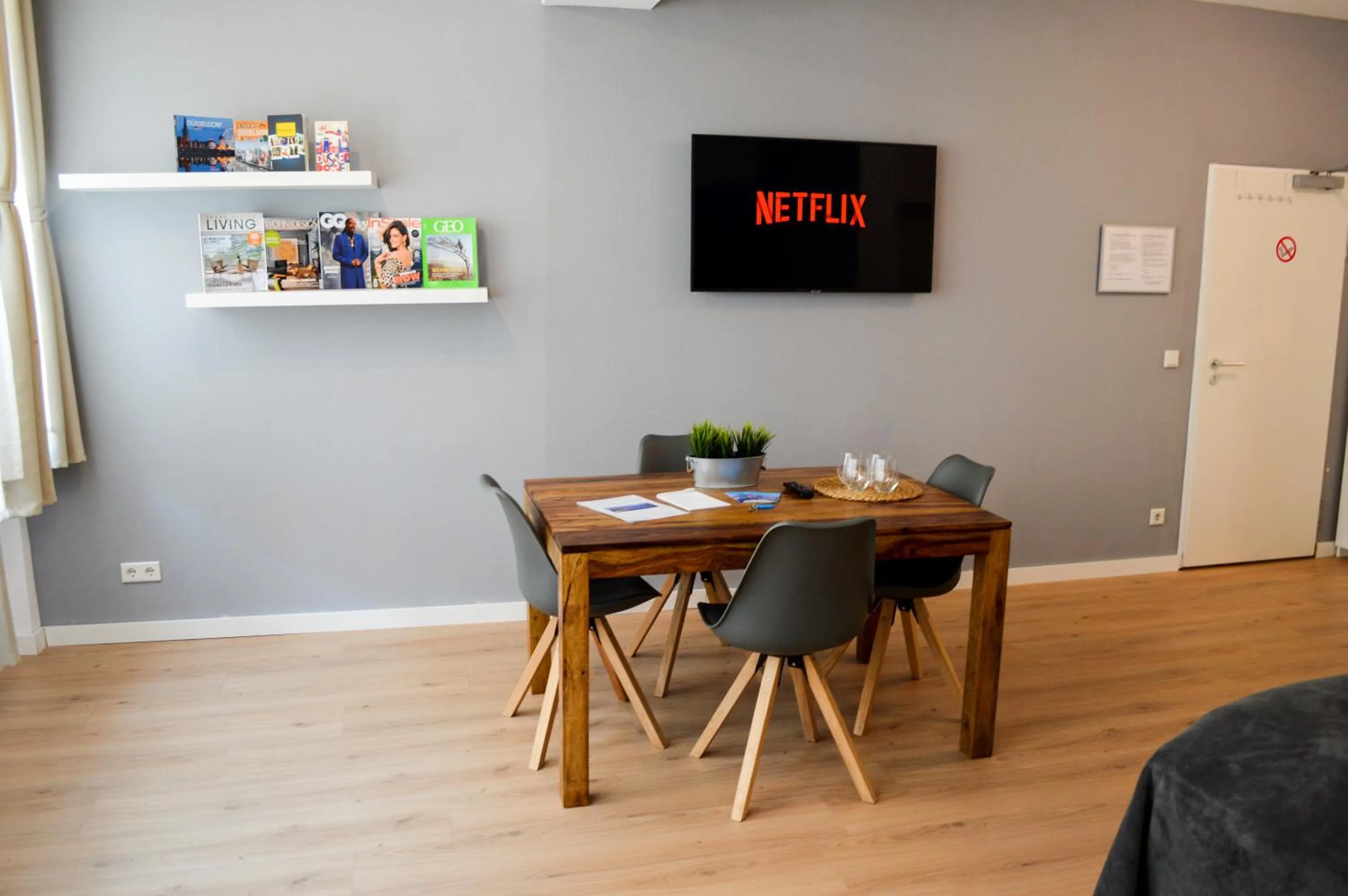Seating area in Centerapartments Tonhallenstraße
