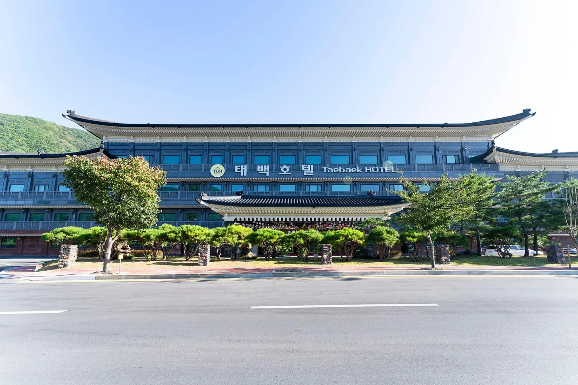 Taebaek Hotel