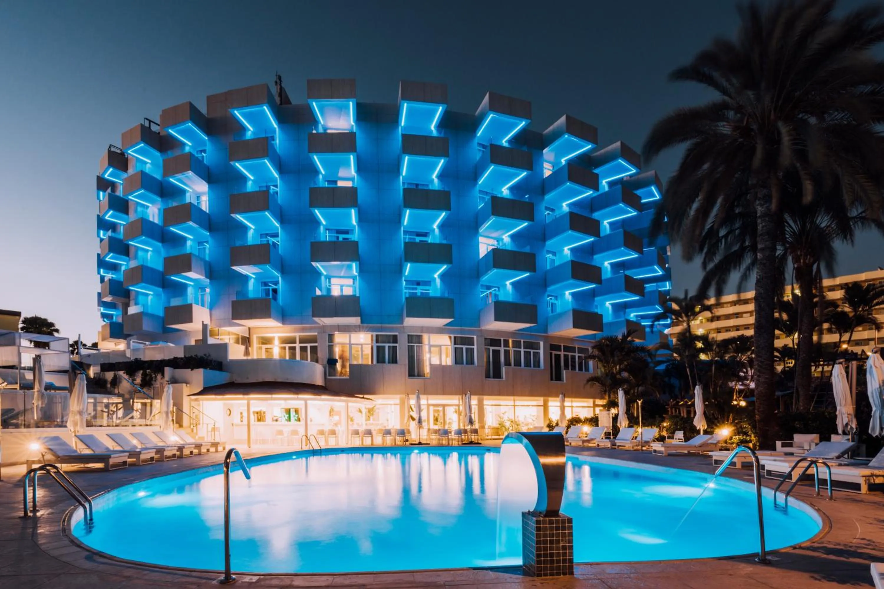 Property building in HL Rondo Hotel