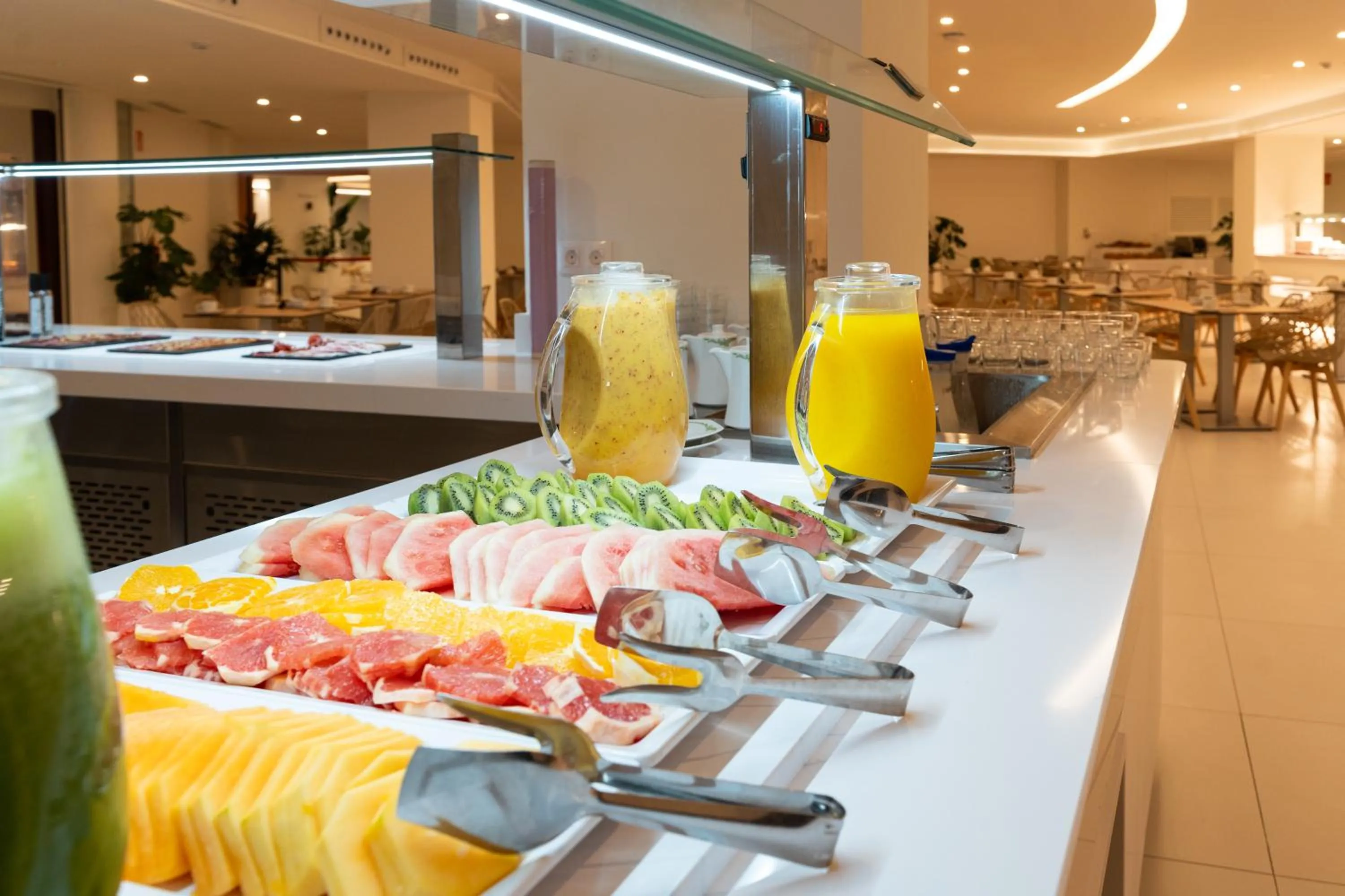 Breakfast in HL Rondo Hotel