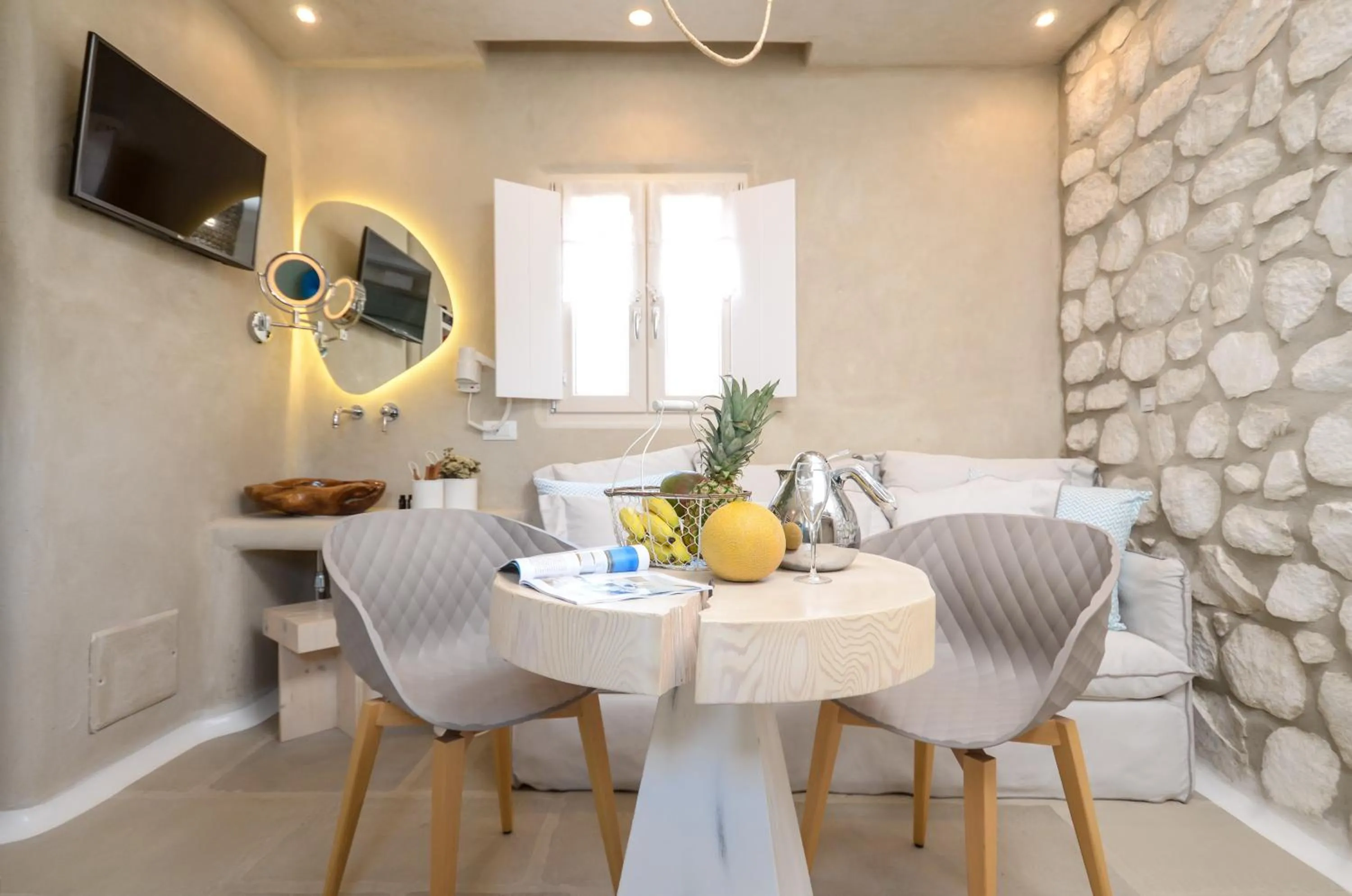 Dining area in Naxos Euphoria Suites