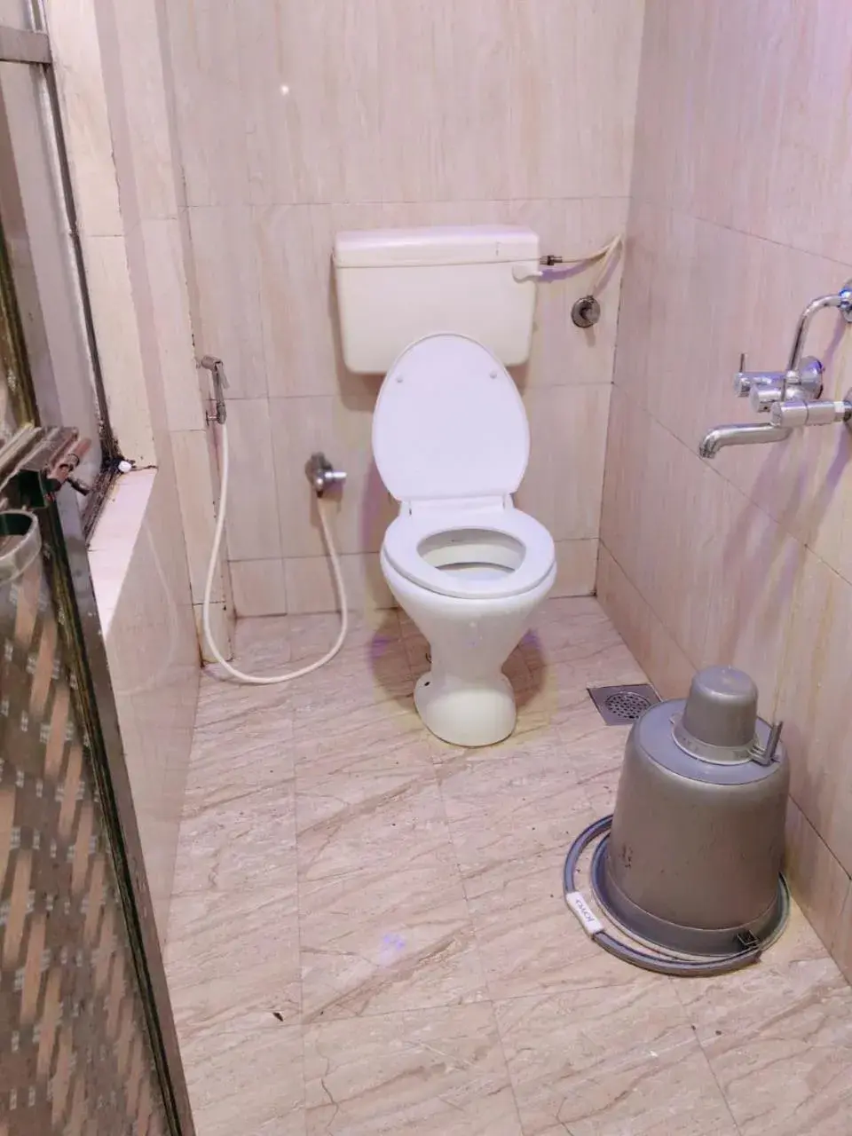 Standard Double Room in Hotel Prince International Navi Mumbai Standard Double Room in Hotel Prince International Navi Mumbai