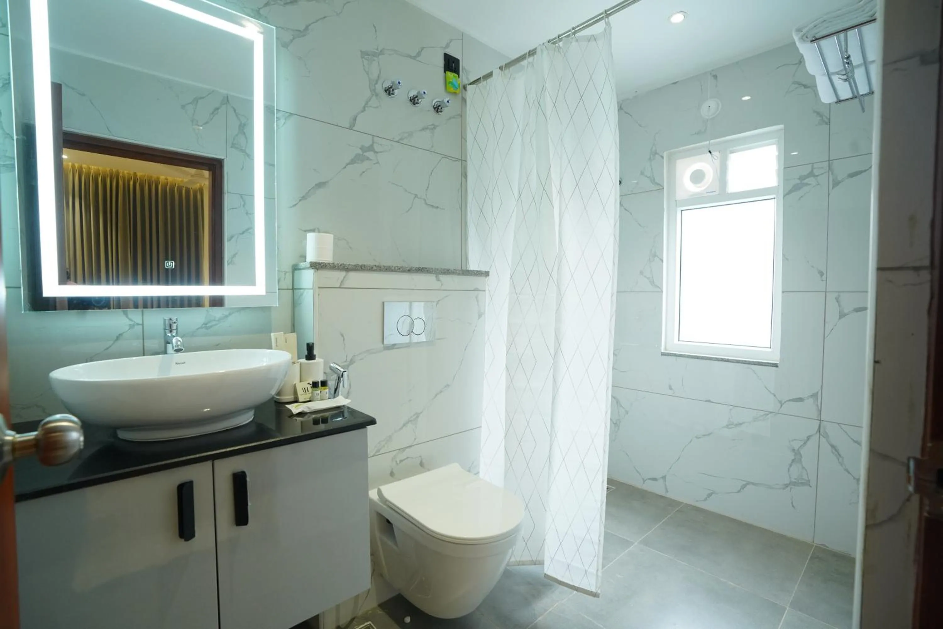 Superior King Room in Leonar Hotel Kokapet