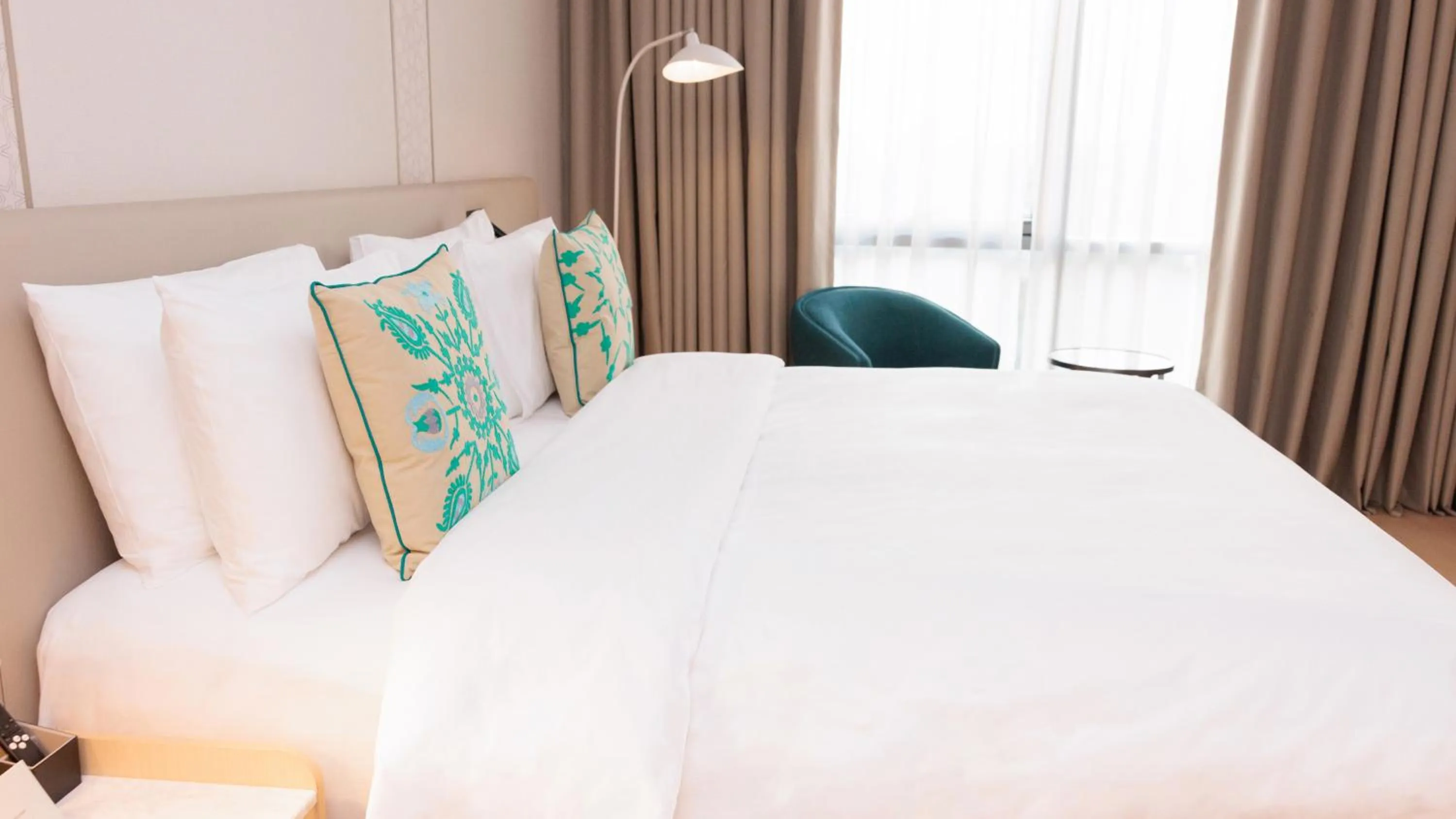 Bed in Crowne Plaza Dushanbe by IHG