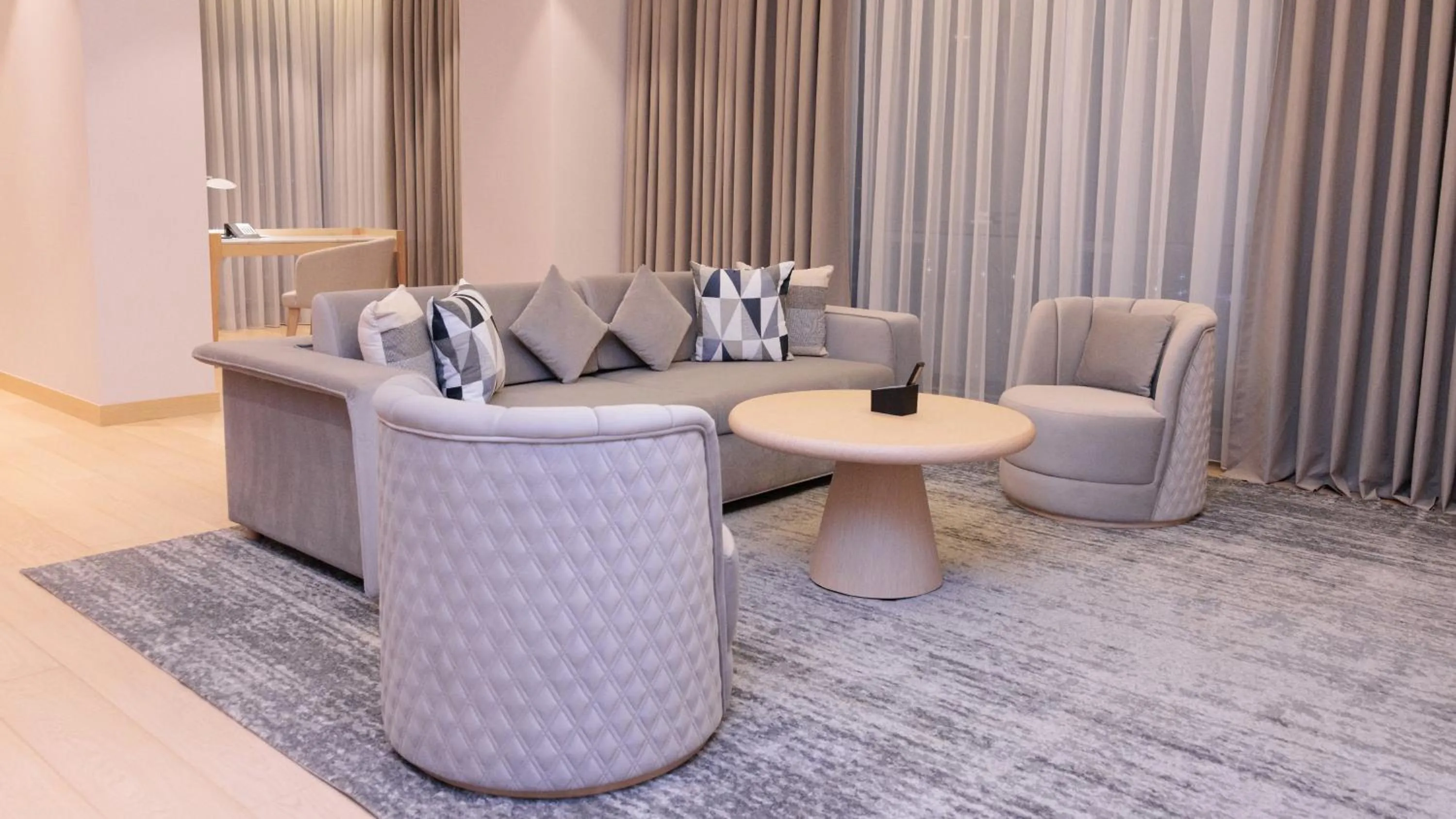 Living room in Crowne Plaza Dushanbe by IHG