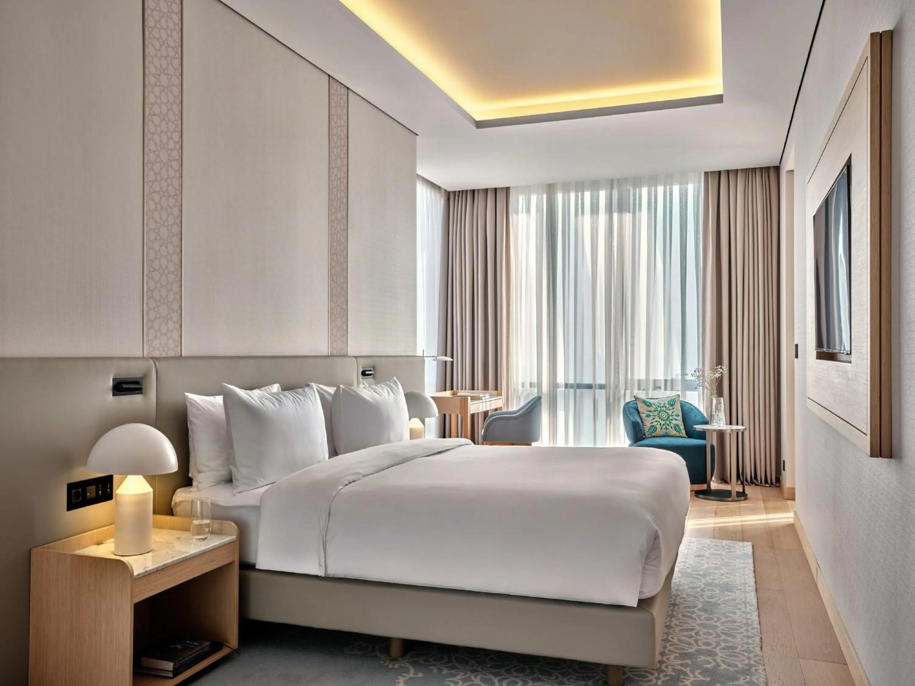 Photo of the whole room, Bed in Crowne Plaza Dushanbe by IHG