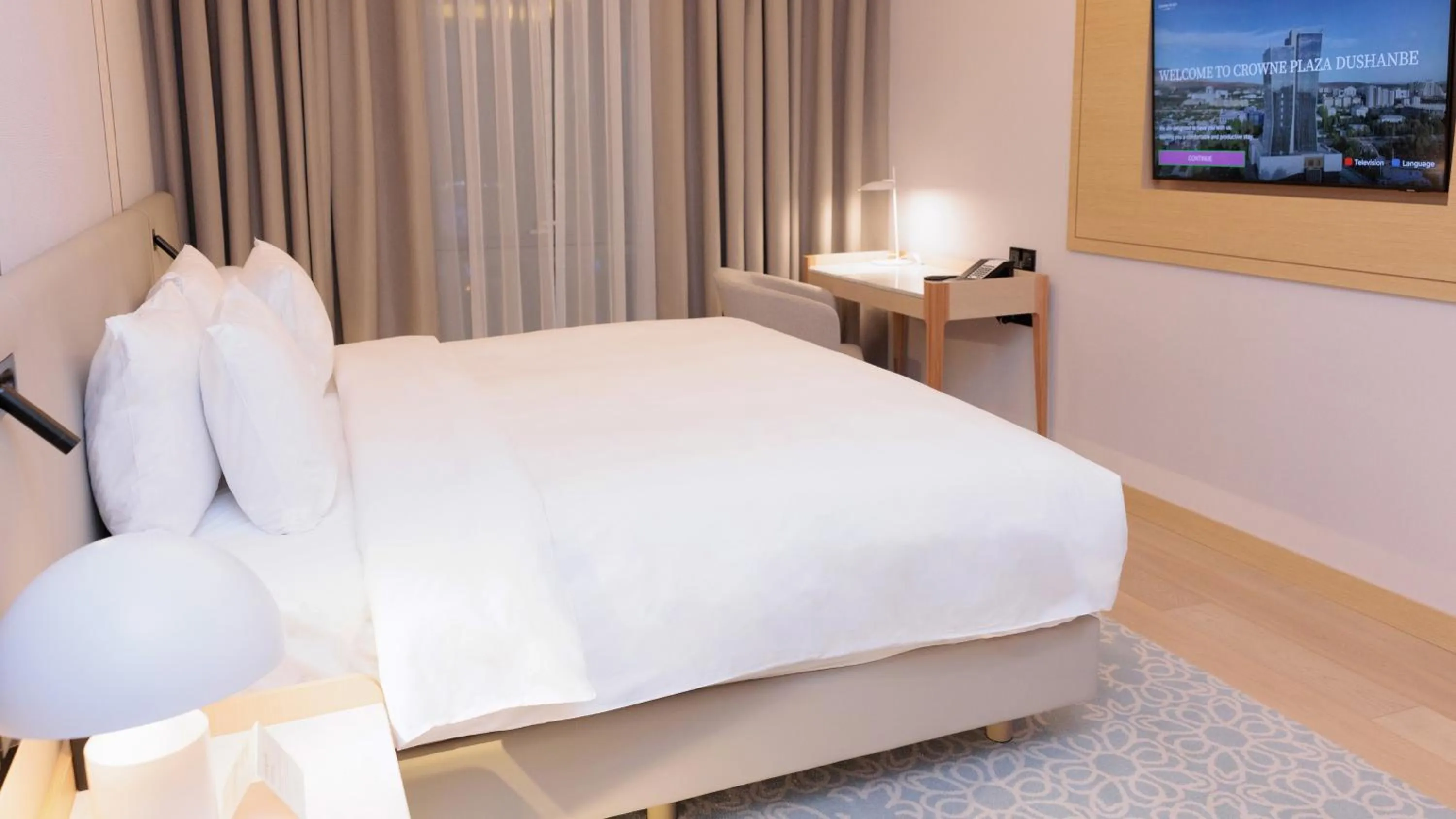 Bed in Crowne Plaza Dushanbe by IHG