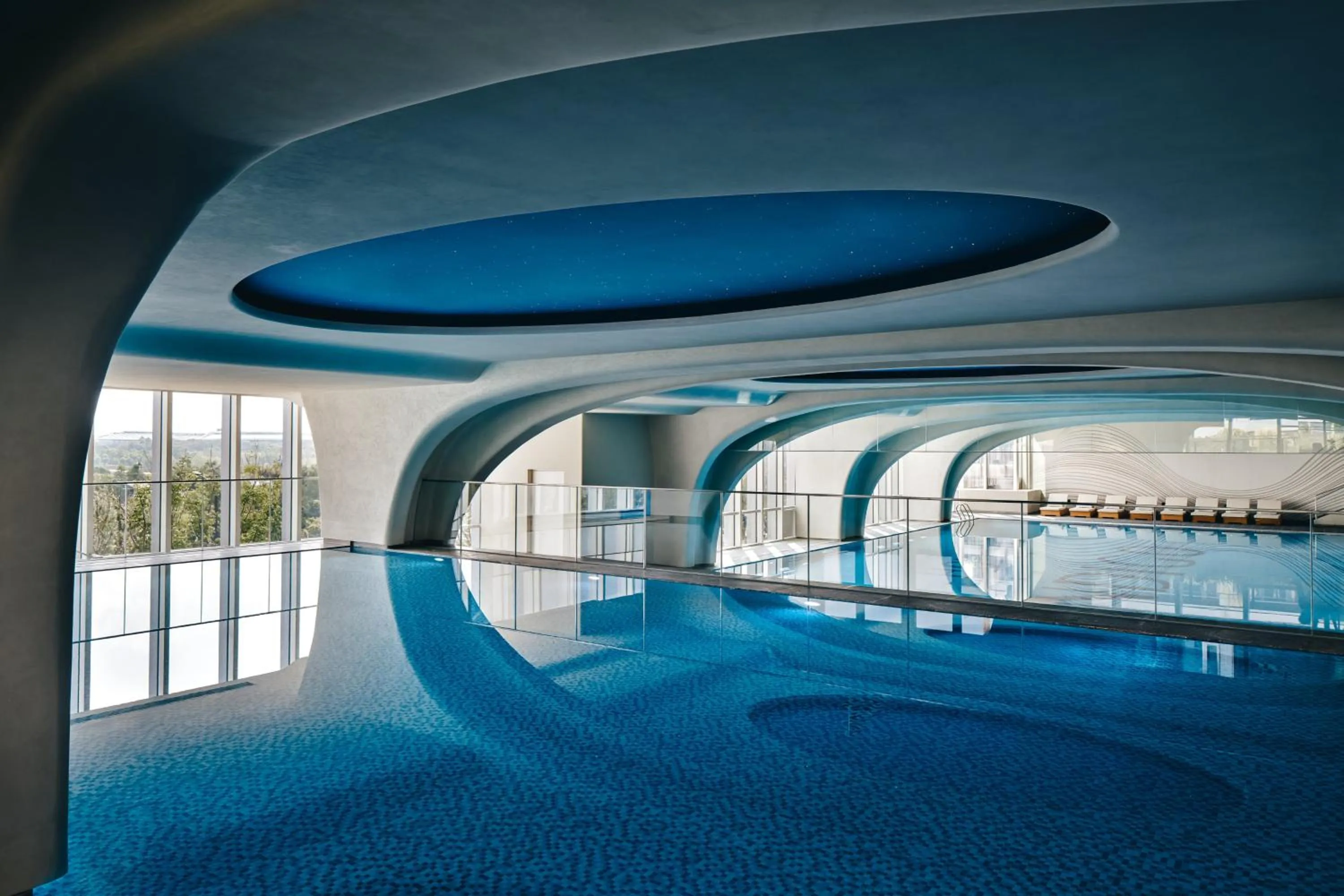 Swimming pool in Hotel Indigo Shanghai Harbour City