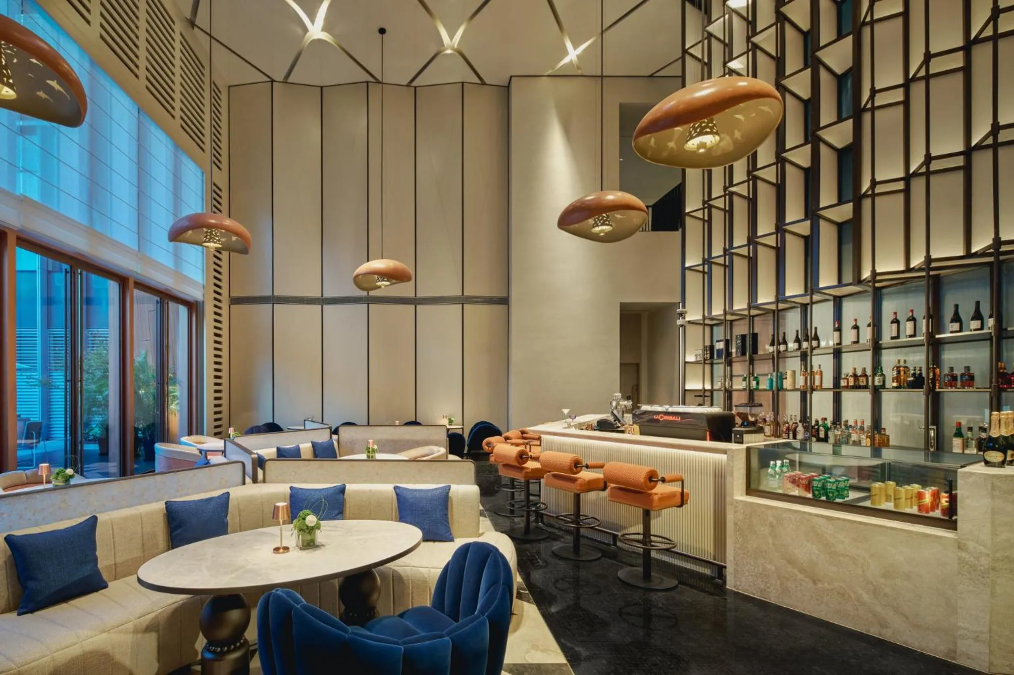 Lounge or bar in Hotel Indigo Shanghai Harbour City