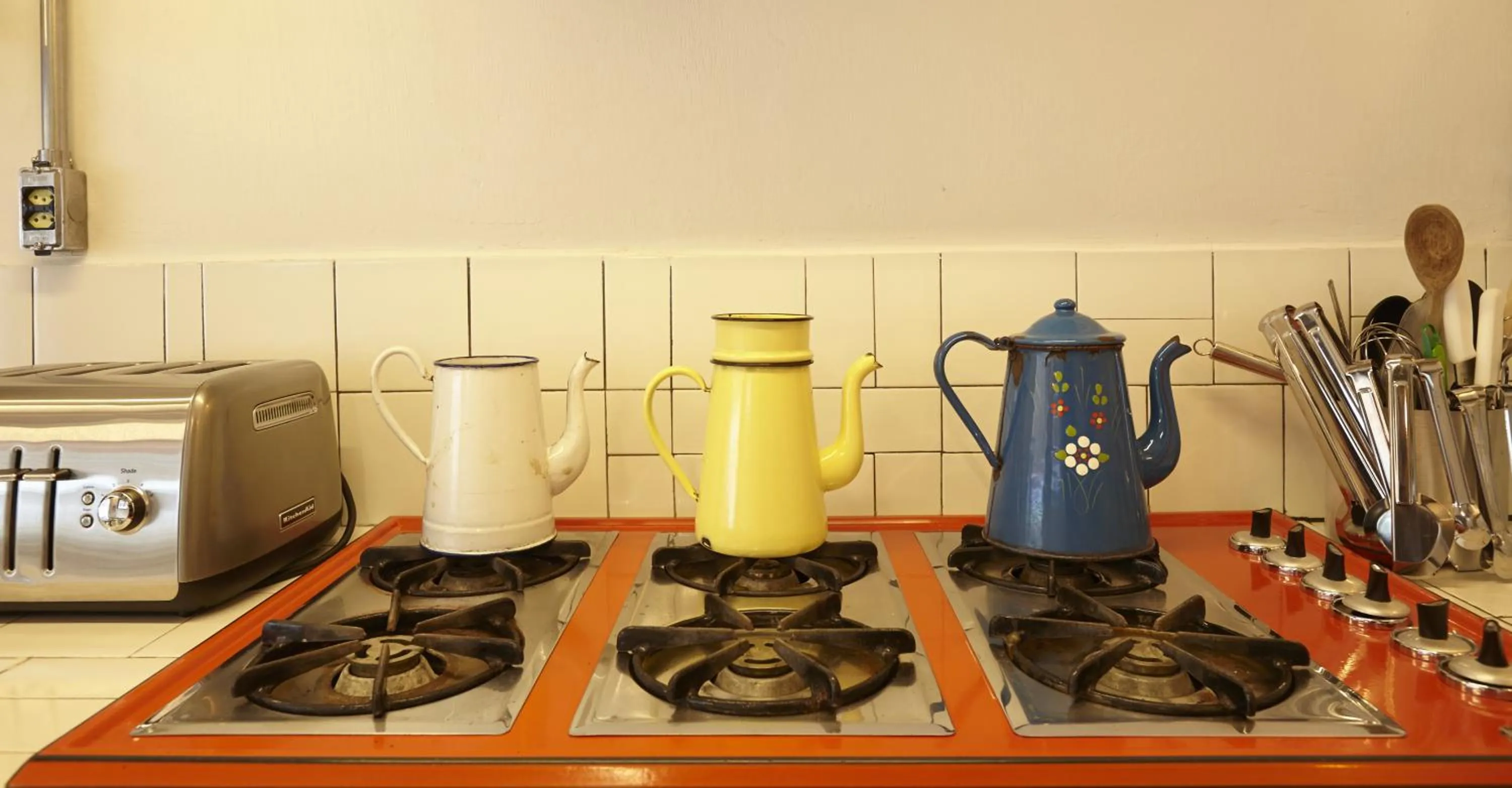 Food and drinks in Guest Urban Hotel Design Pinheiros