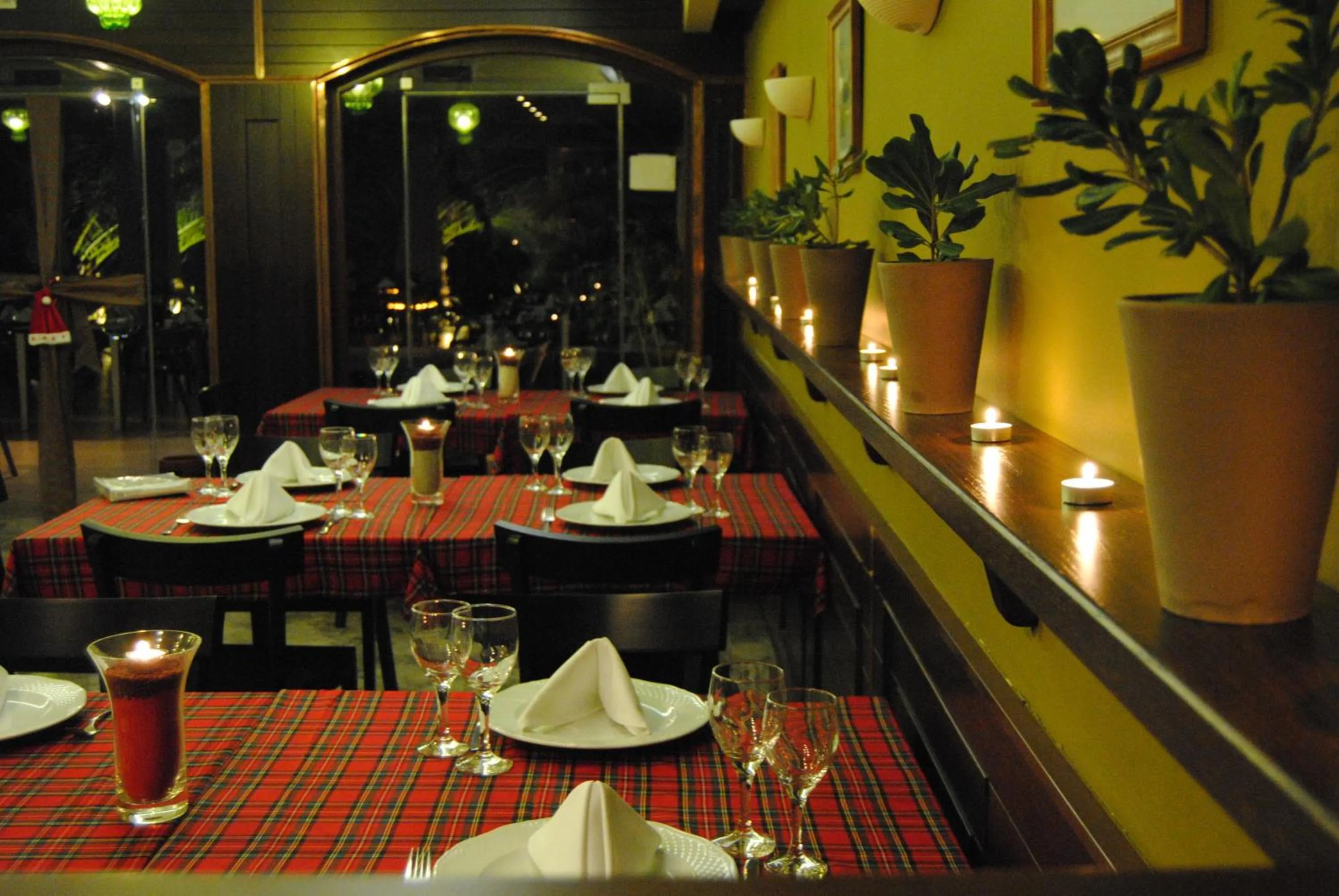 Restaurant/places to eat in Valis Resort Hotel