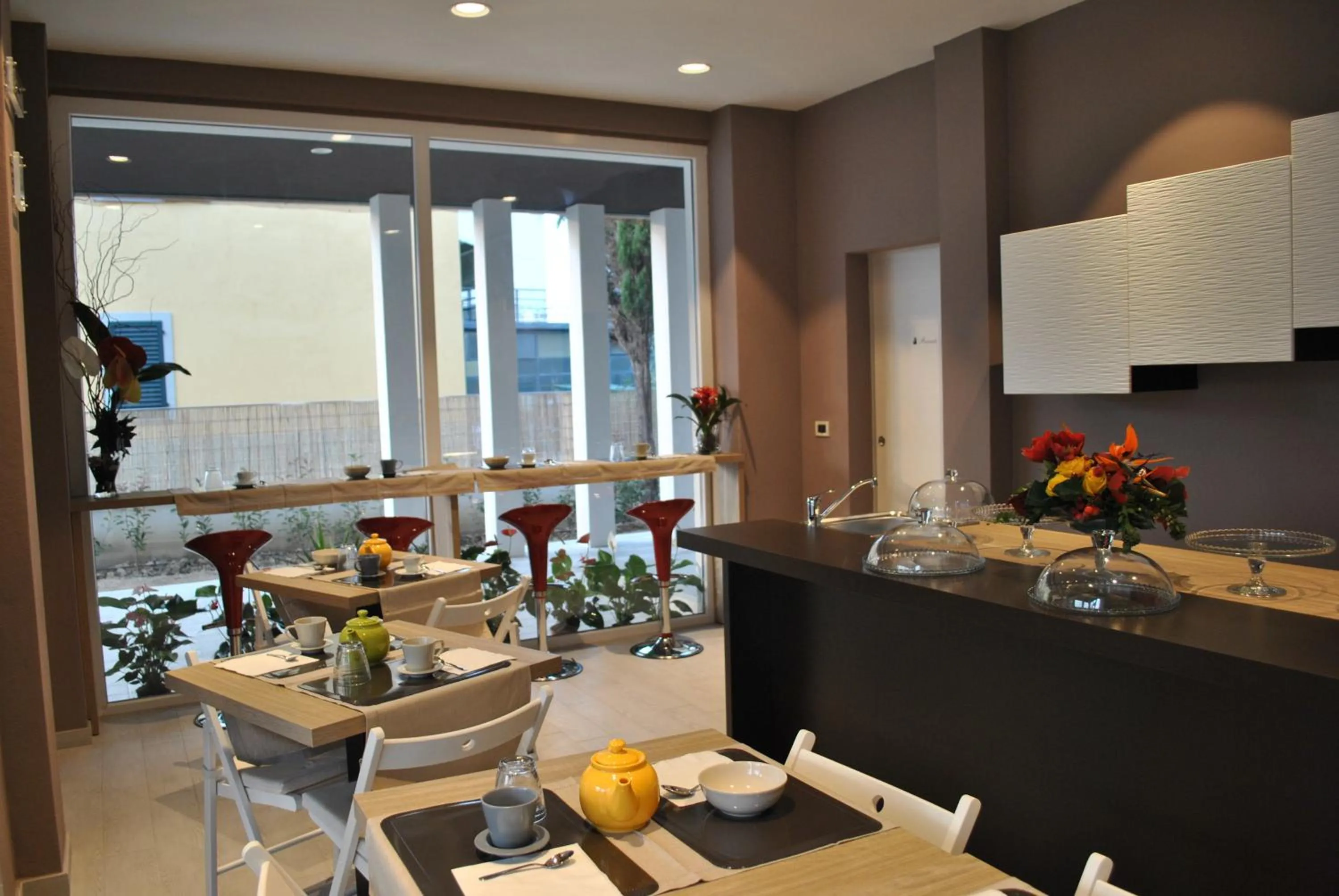 Communal lounge/ TV room in Anda e Rianda