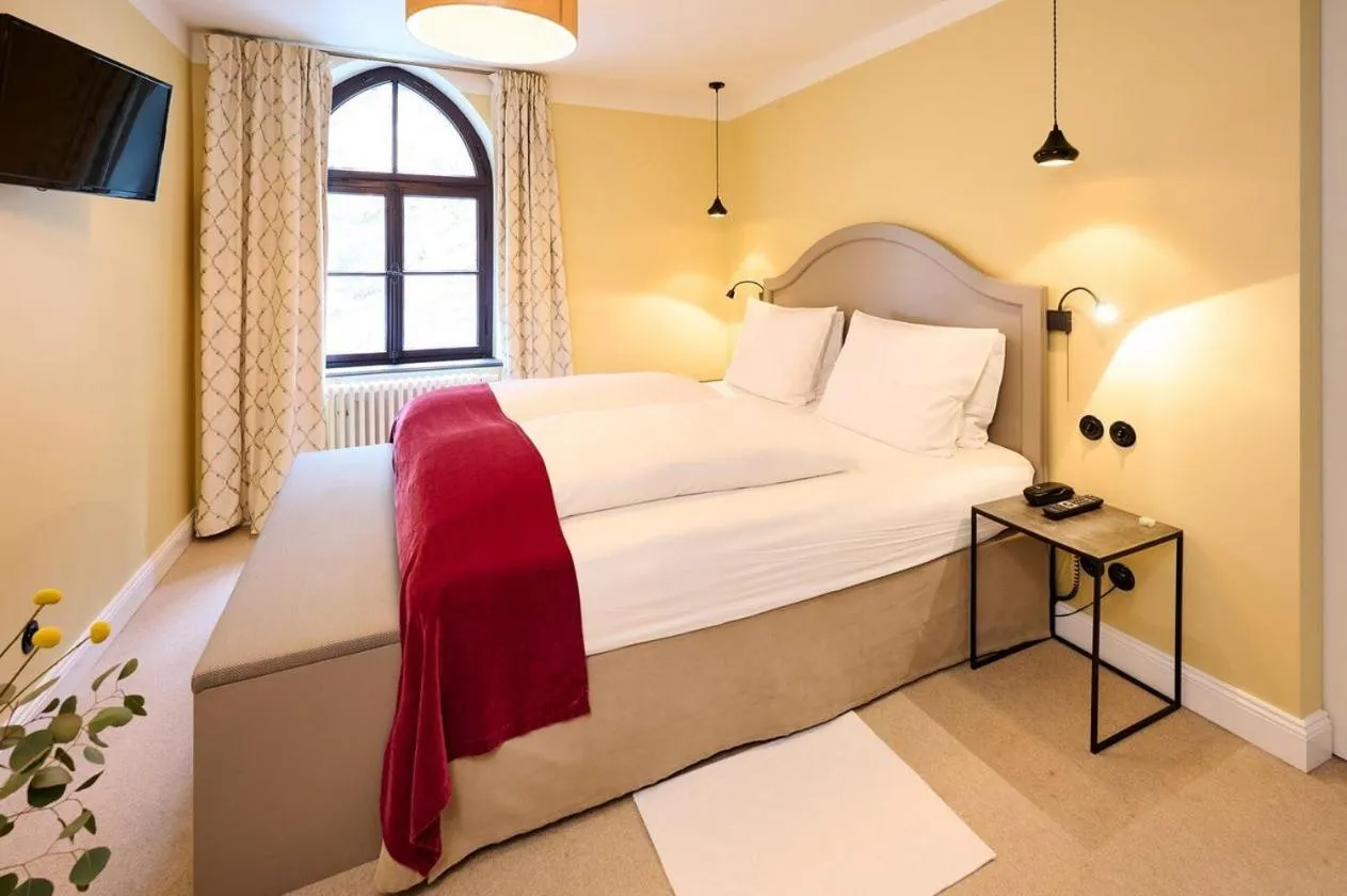 Bed in Burg Reichenstein