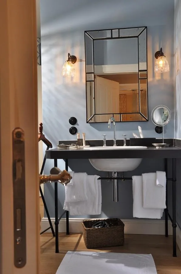 Bathroom in Burg Reichenstein