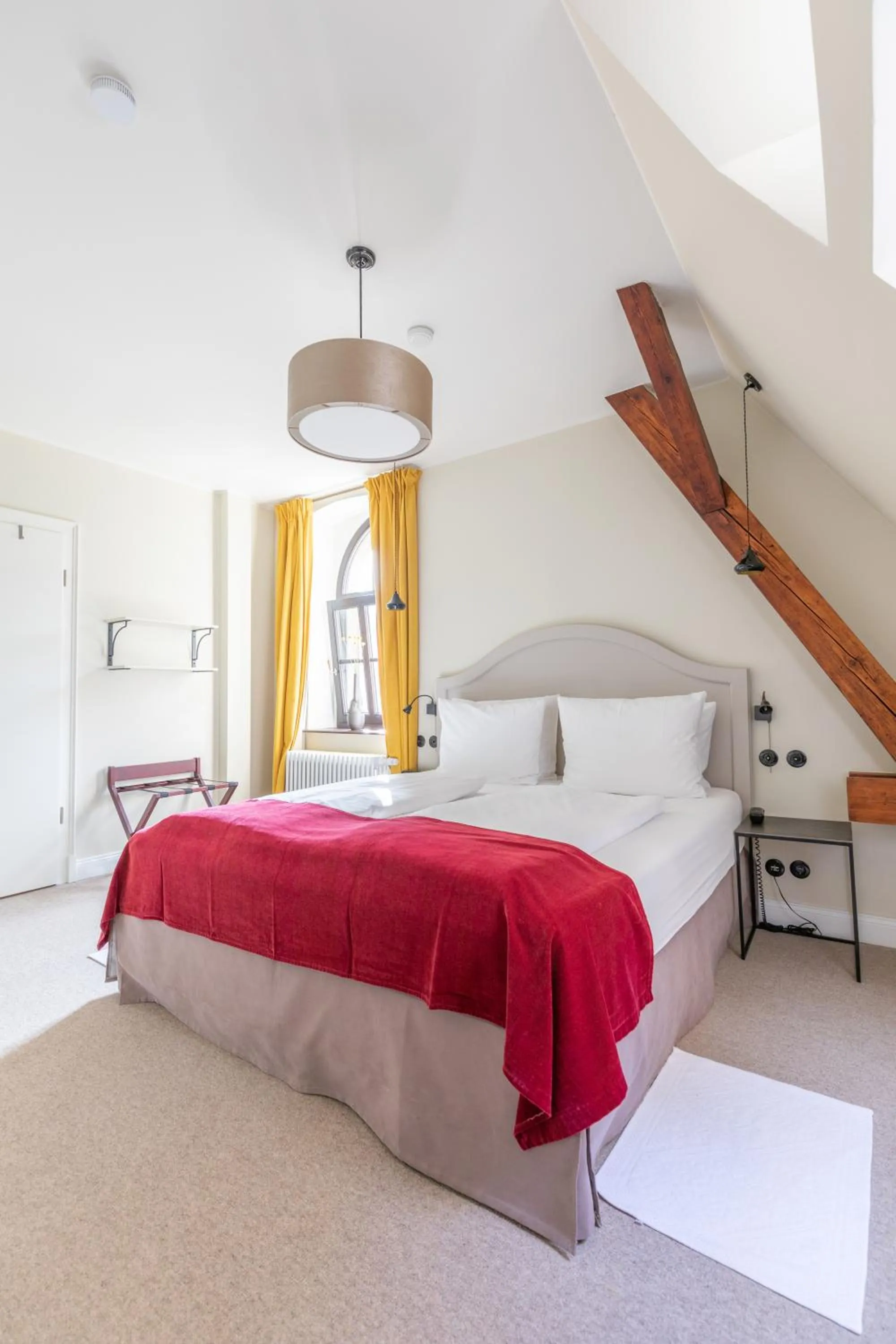 Bed in Burg Reichenstein