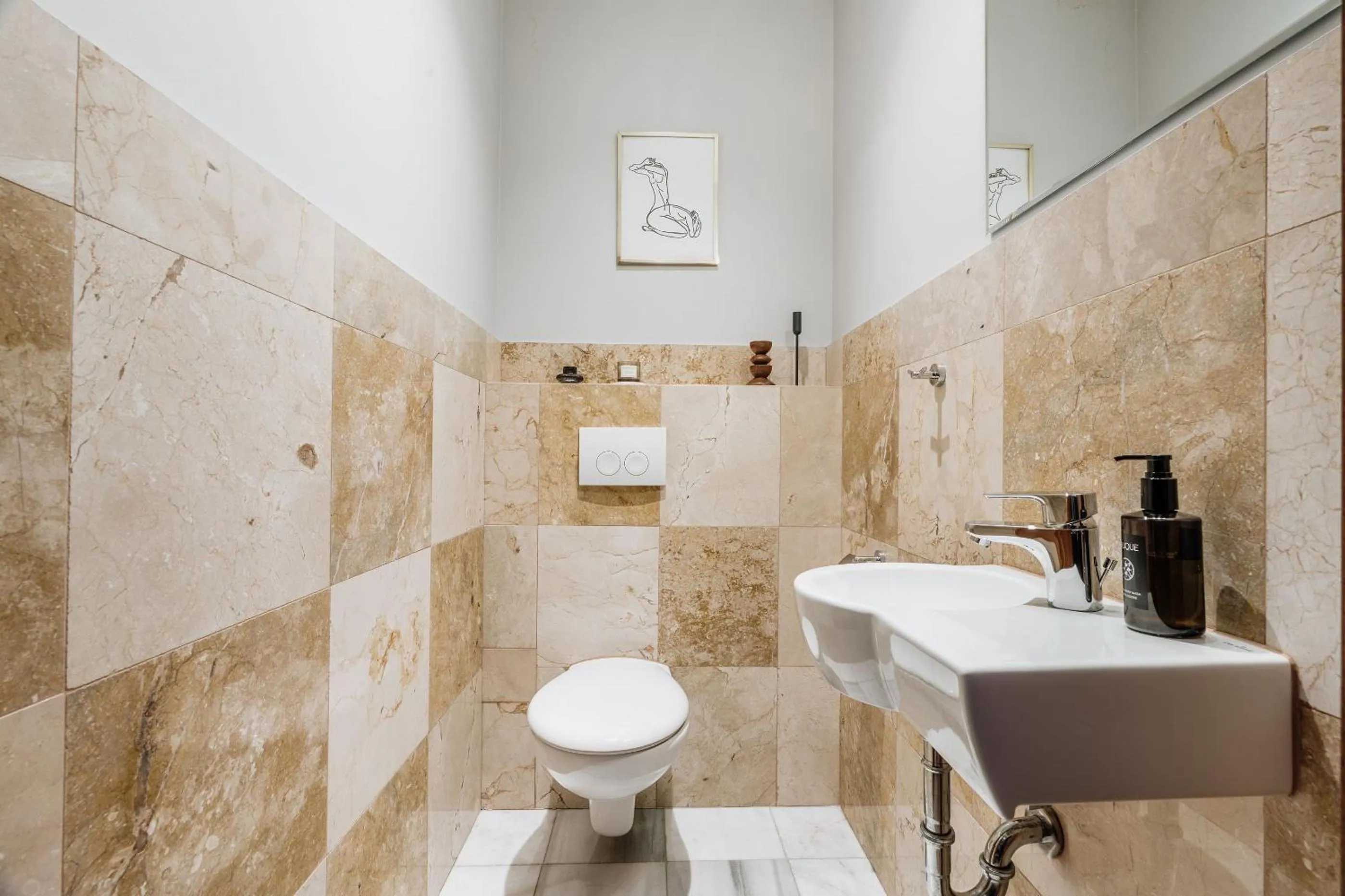 Toilet in Grottger Luxury Boutique Hotel City