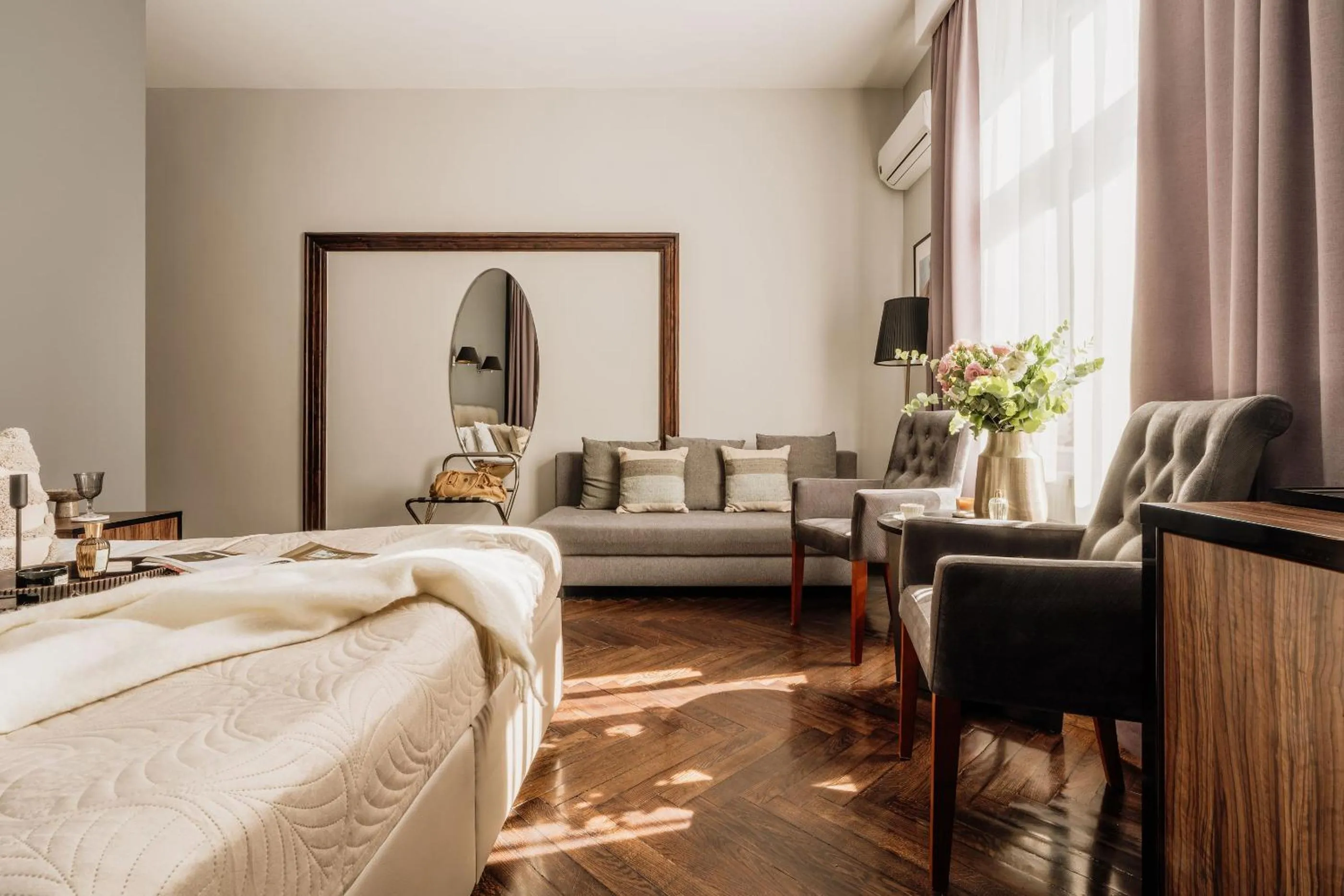 Bed in Grottger Luxury Boutique Hotel City