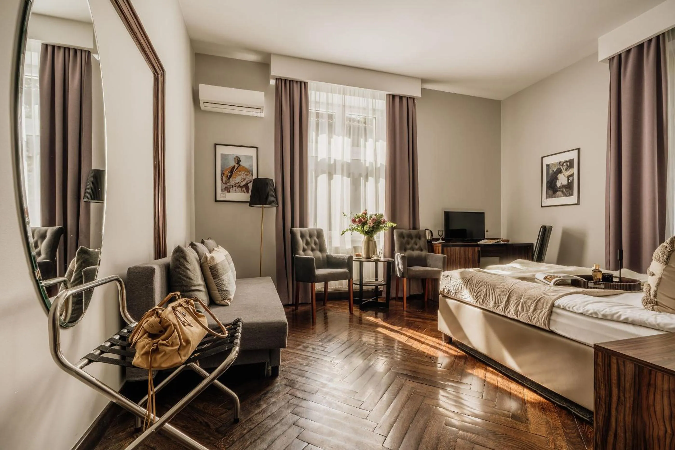 Bed in Grottger Luxury Boutique Hotel City