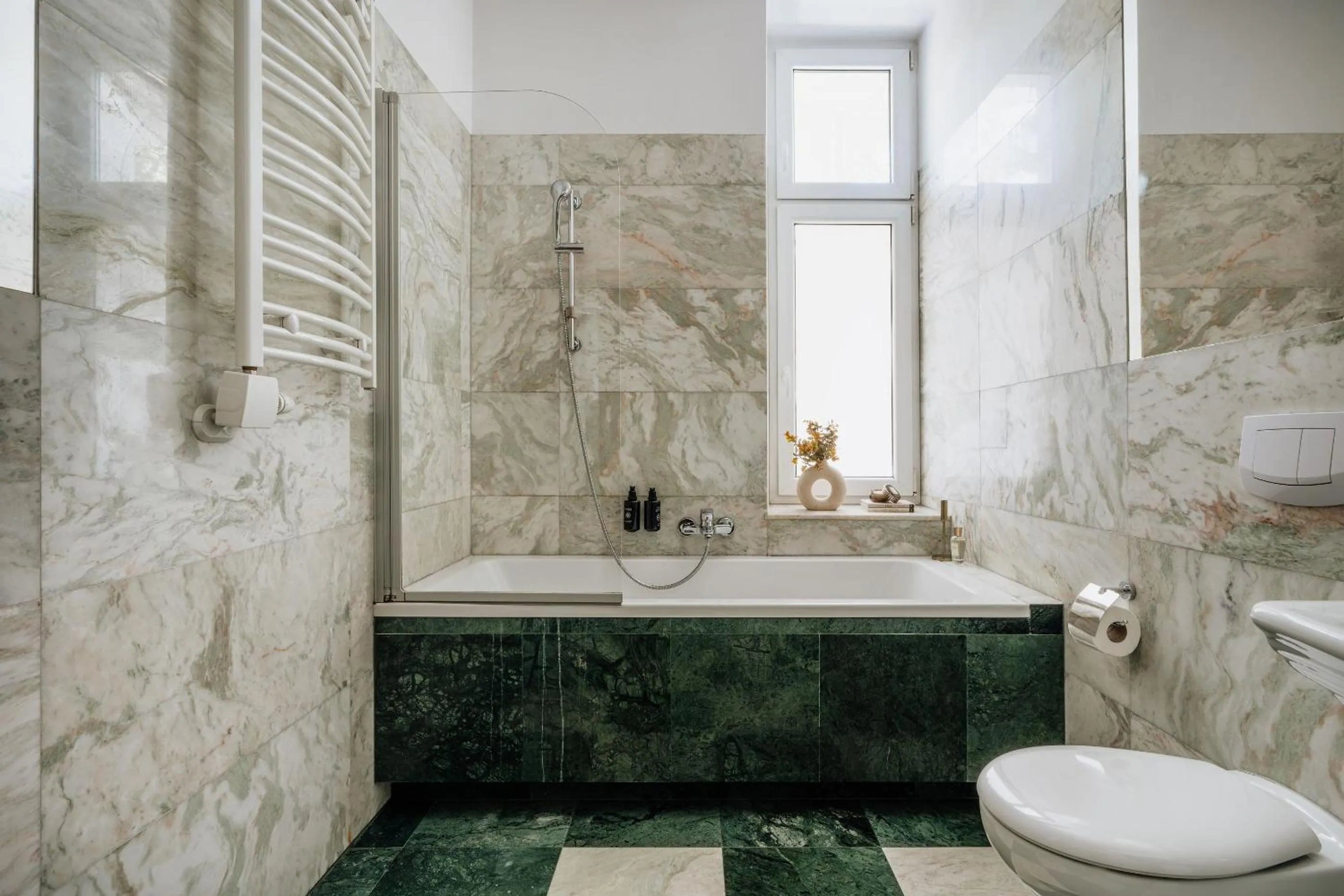 Toilet in Grottger Luxury Boutique Hotel City