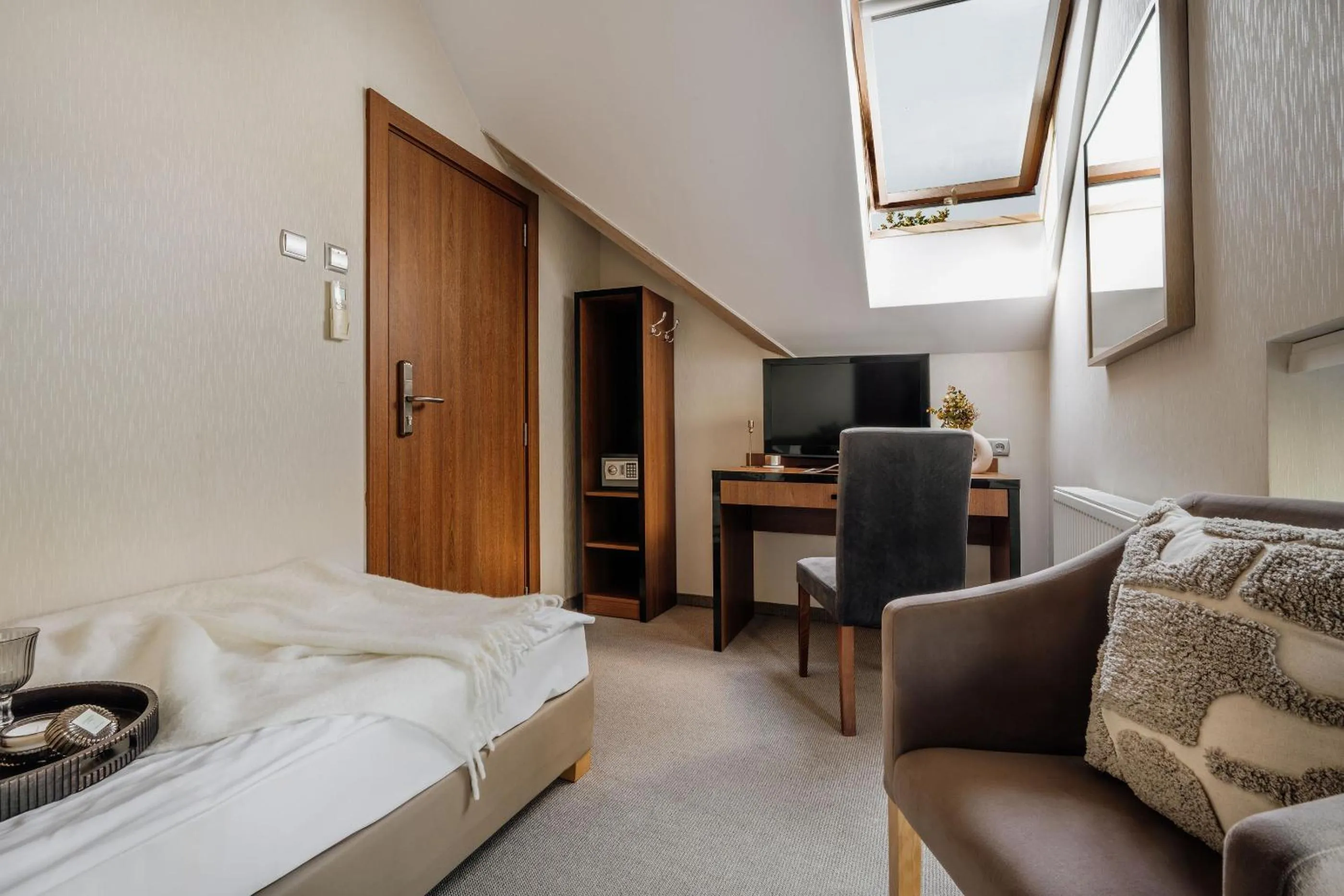 Bed in Grottger Luxury Boutique Hotel City