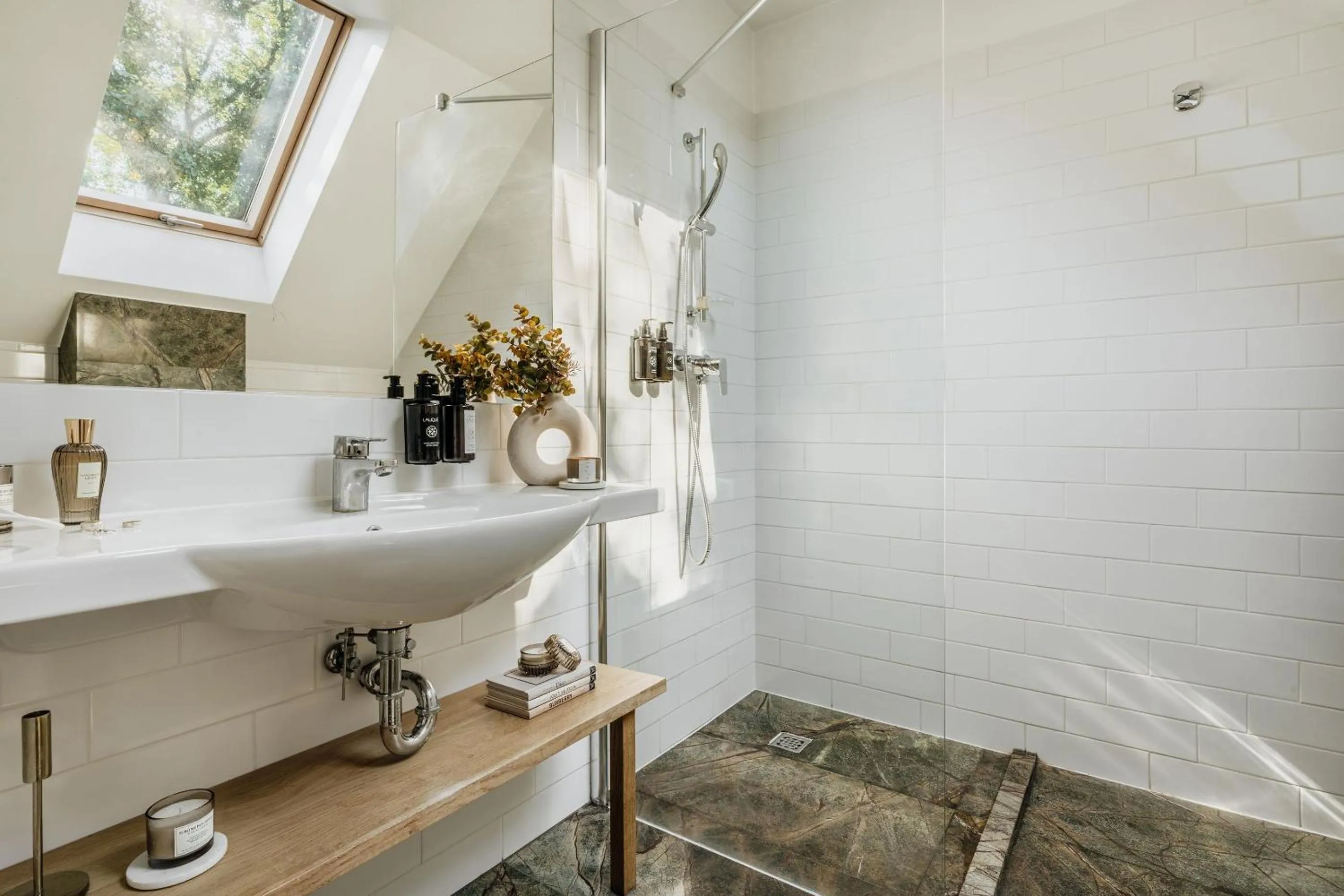 Shower in Grottger Luxury Boutique Hotel City