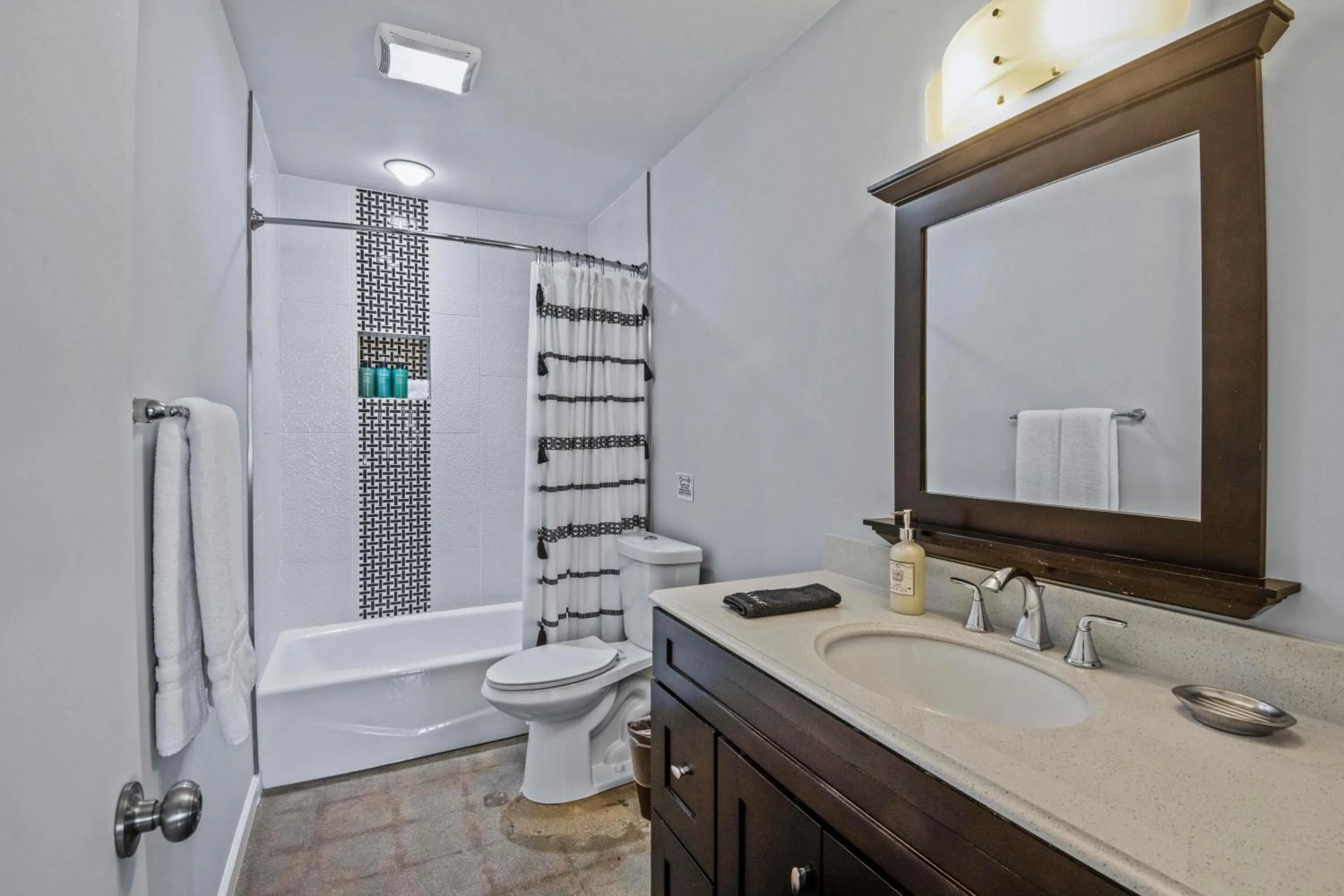 Bathroom in Desert Chill