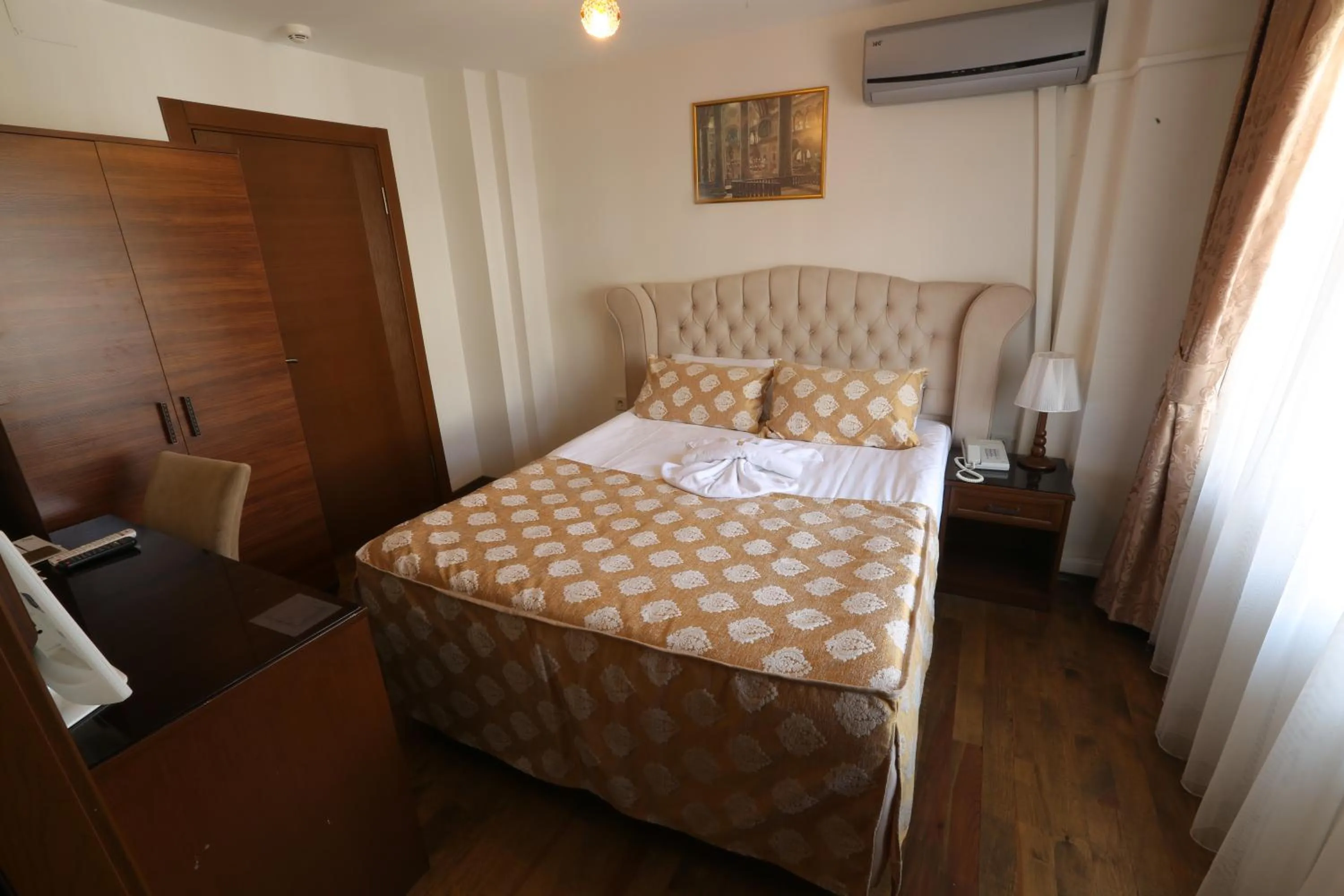 Nearby landmark, Bed in Hotel Ankatra