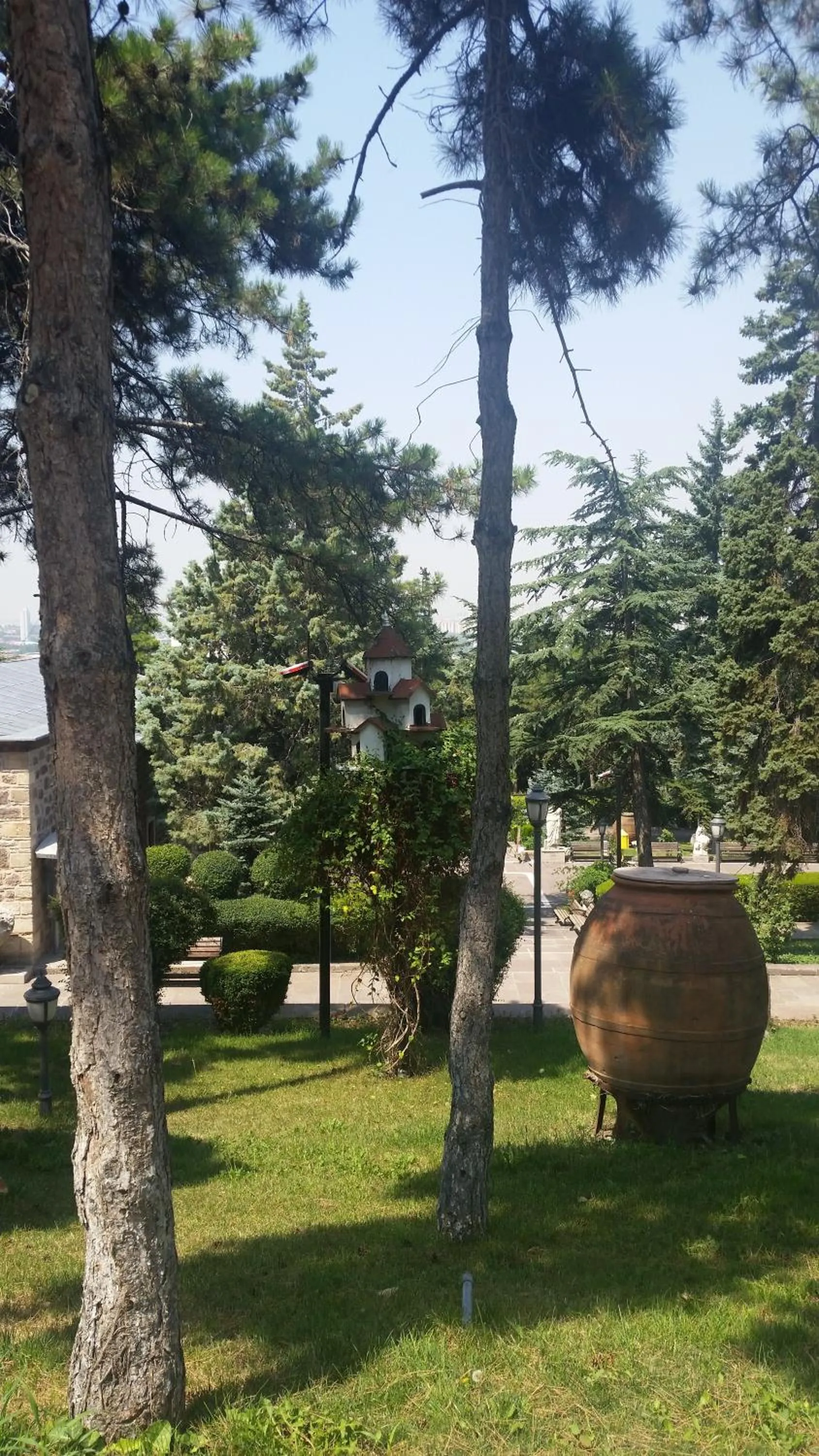 Quiet street view in Hotel Ankatra