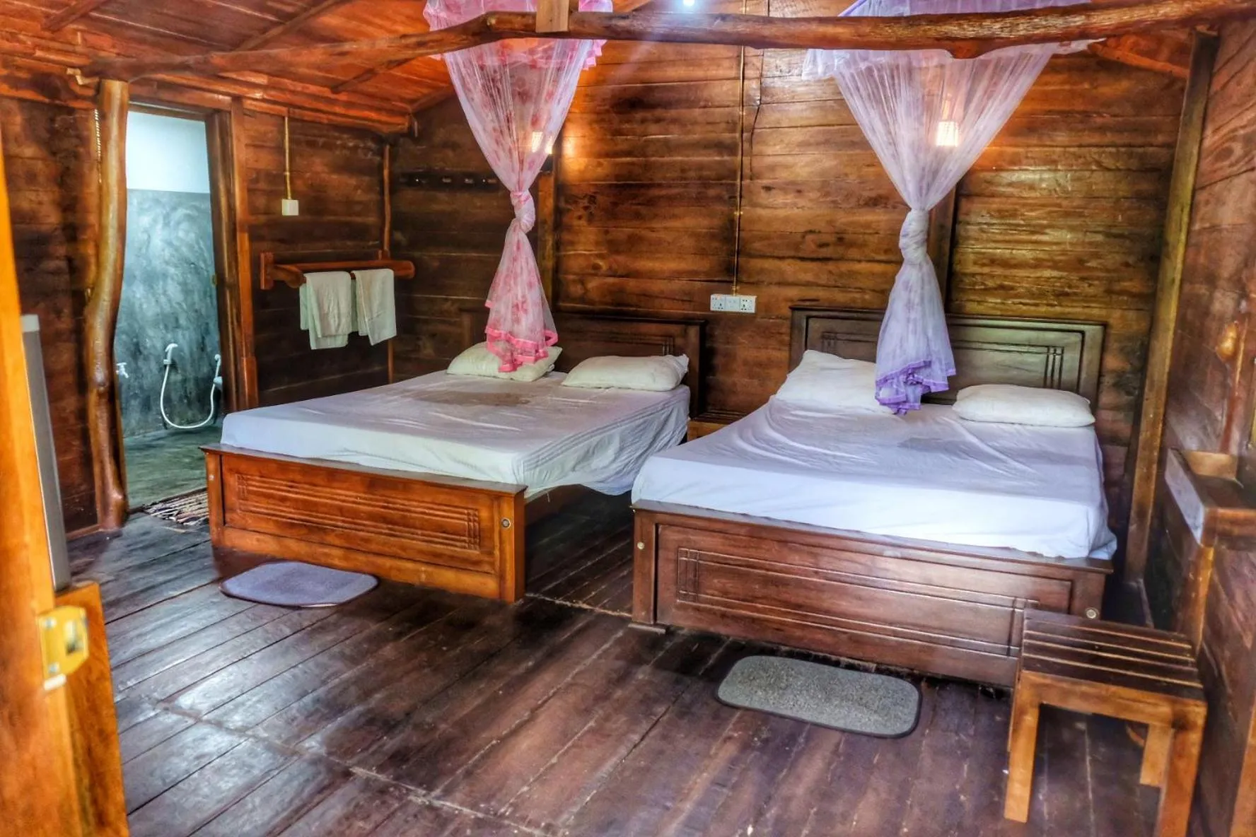 Family Room with Mountain View - single occupancy in Golden Rainbow Guest House