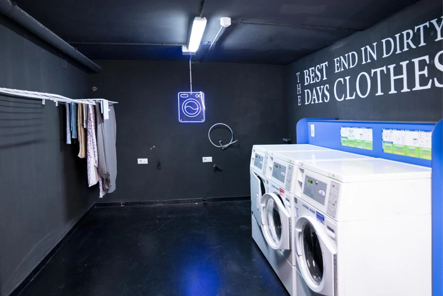washing machine in MiCampus Burjassot 1 Student Residence