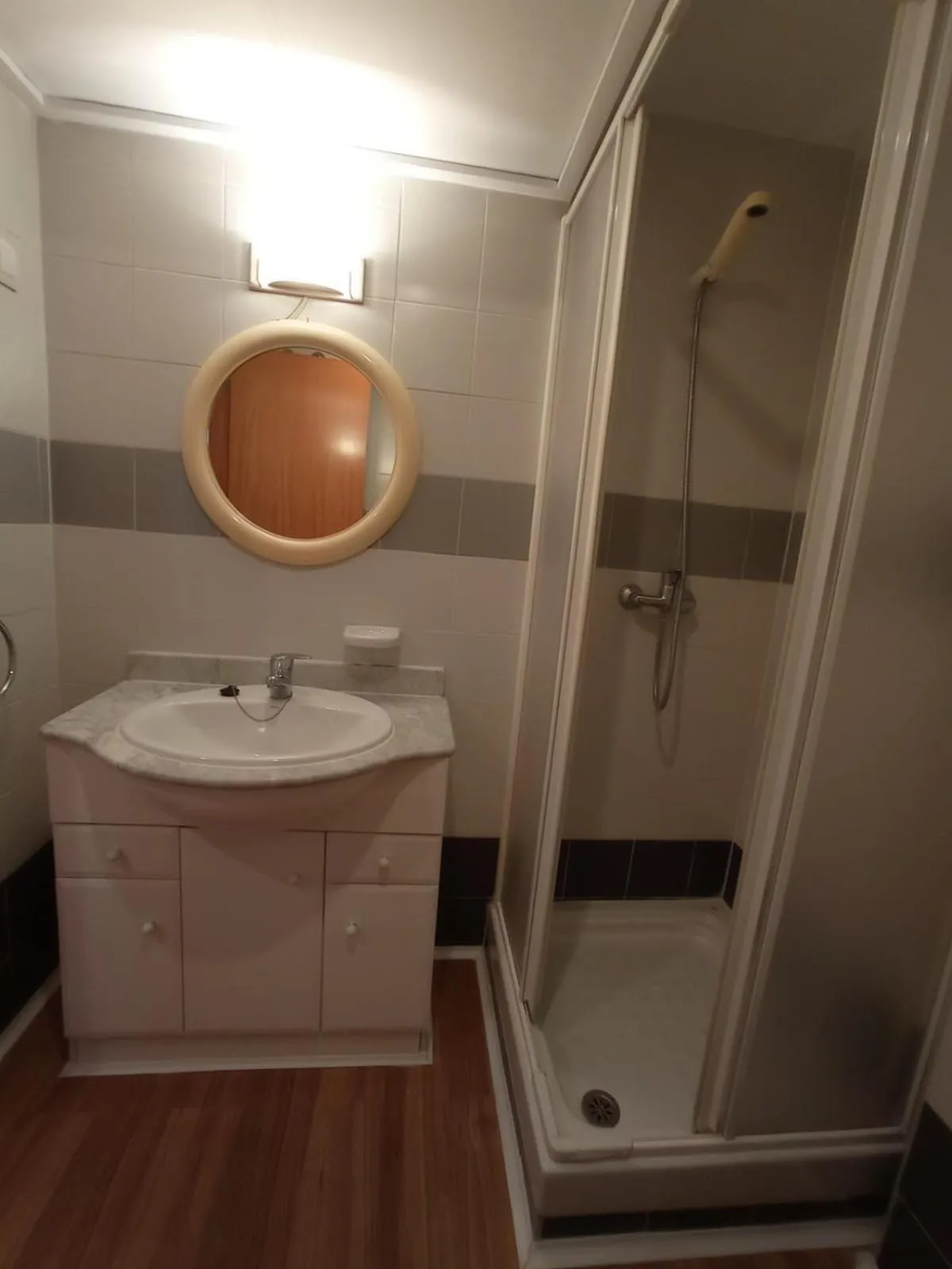 Shower in MiCampus Burjassot 1 Student Residence