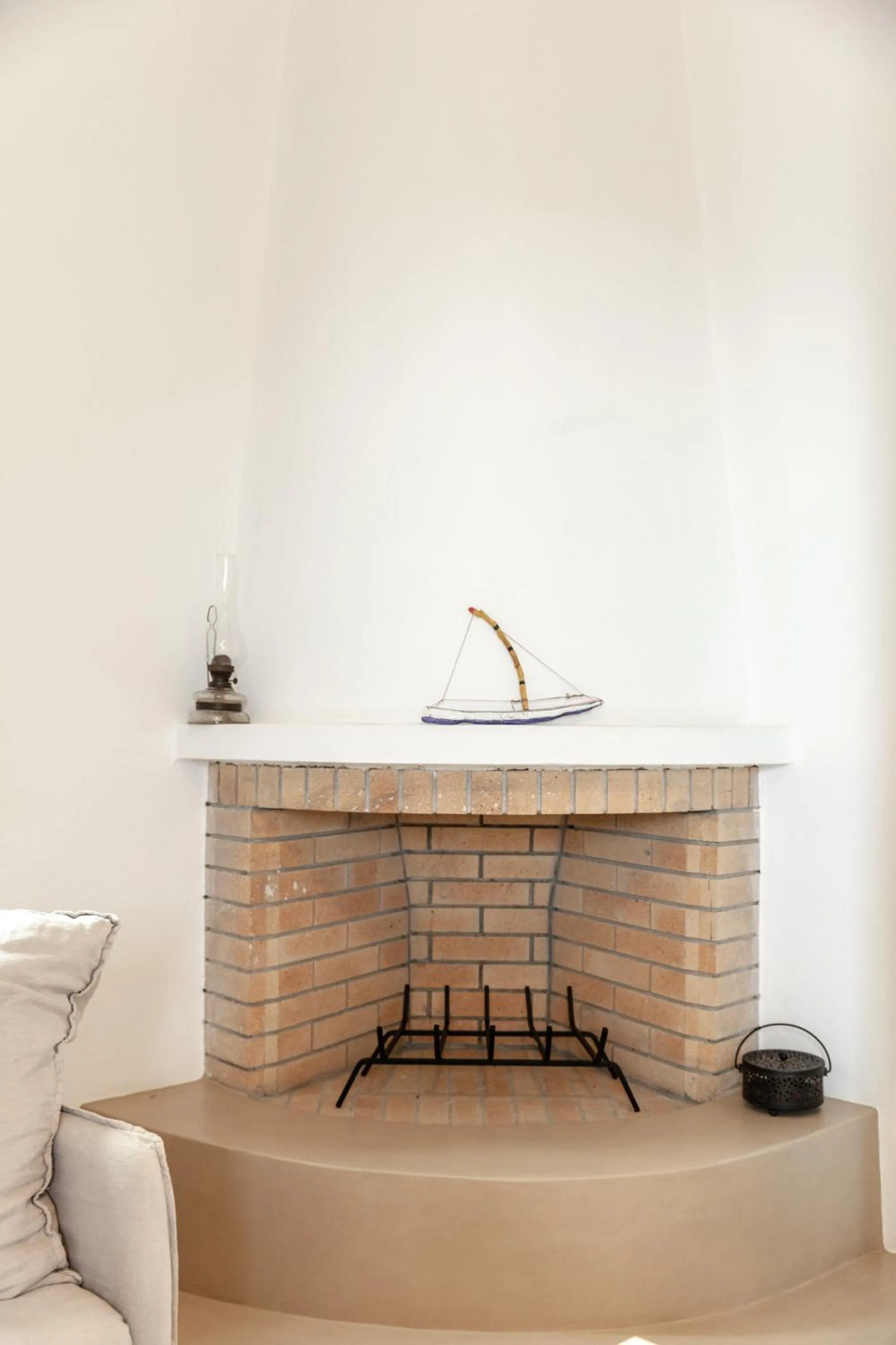 White Tinos Luxury Suites